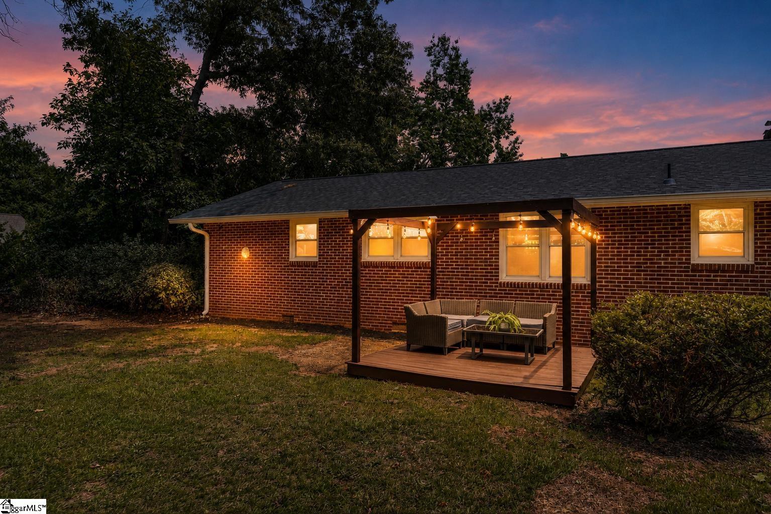 219 Barry Drive Greer, SC 29650
