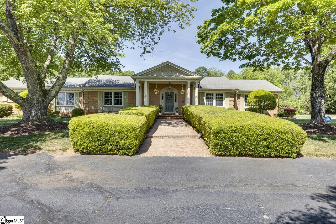 136 Club Drive Simpsonville, SC 29681