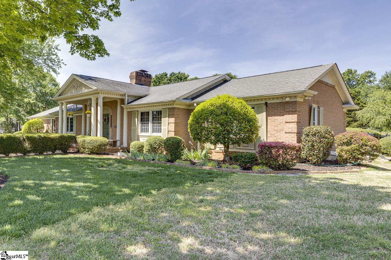136 Club Drive Simpsonville, SC 29681