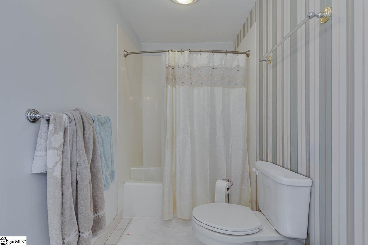 136 Club Drive Simpsonville, SC 29681
