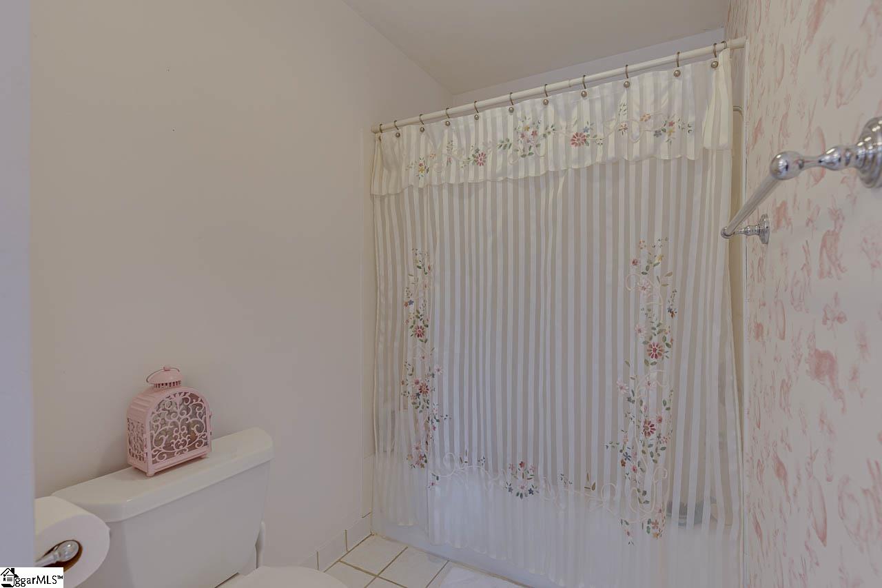 136 Club Drive Simpsonville, SC 29681