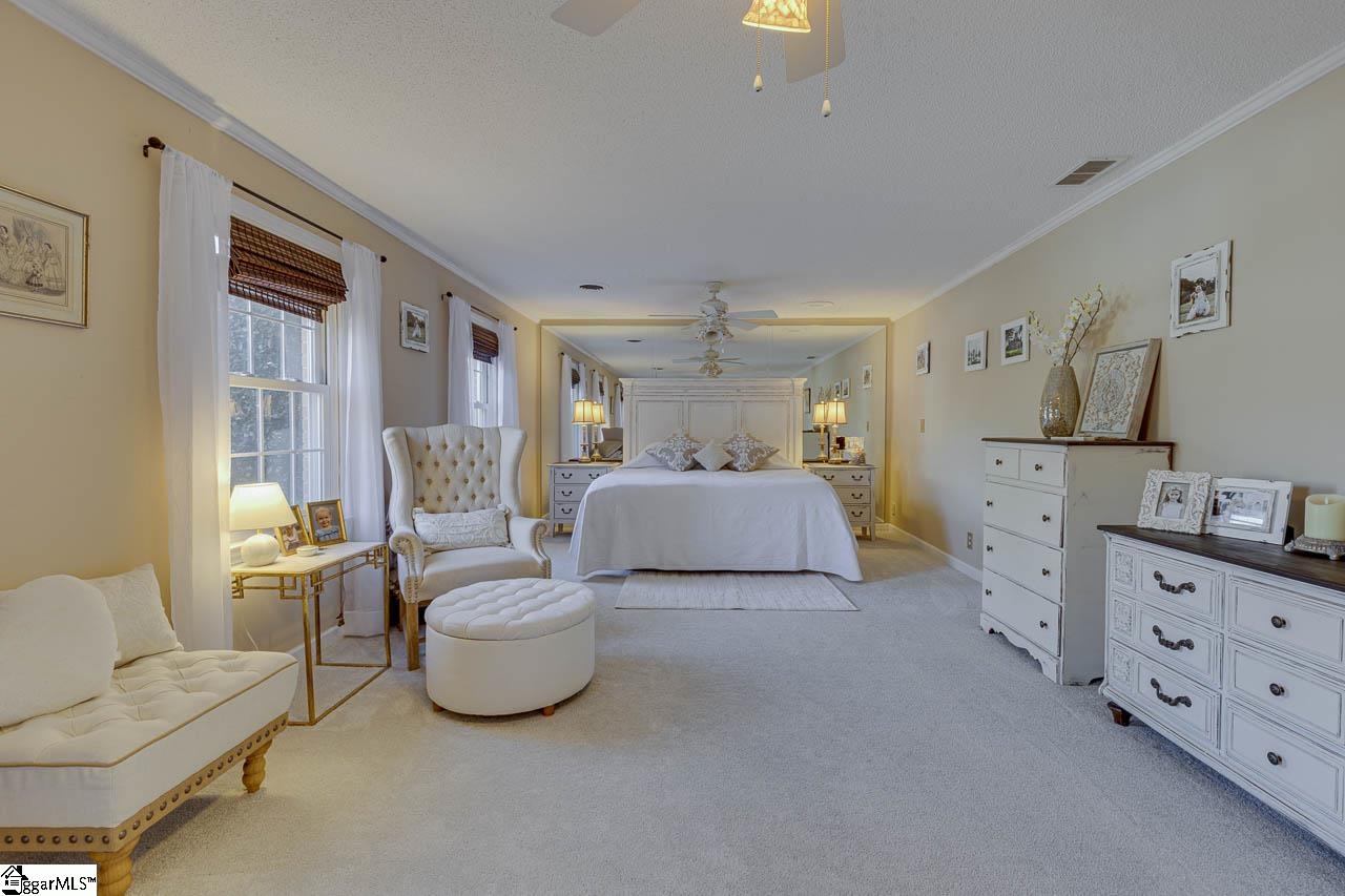 136 Club Drive Simpsonville, SC 29681