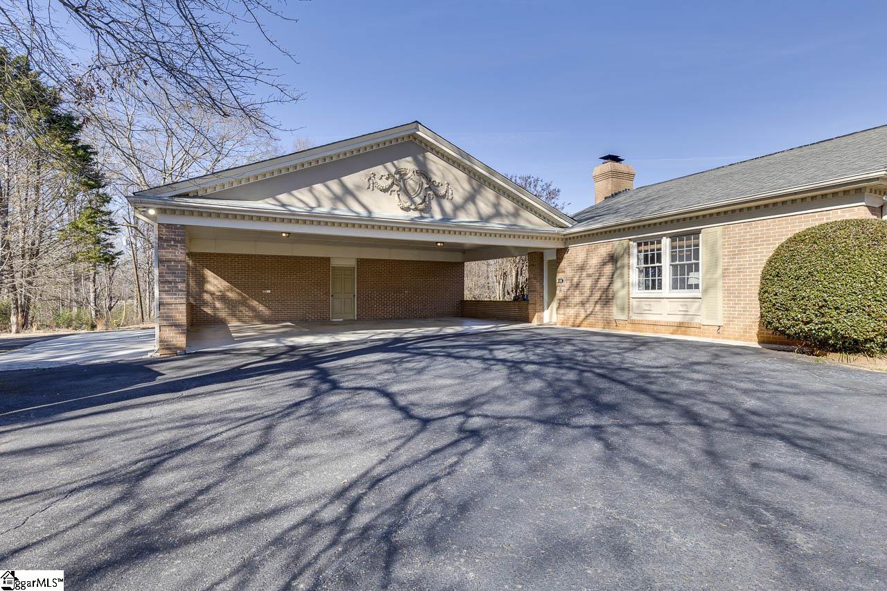136 Club Drive Simpsonville, SC 29681