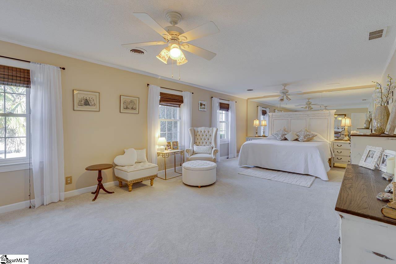 136 Club Drive Simpsonville, SC 29681