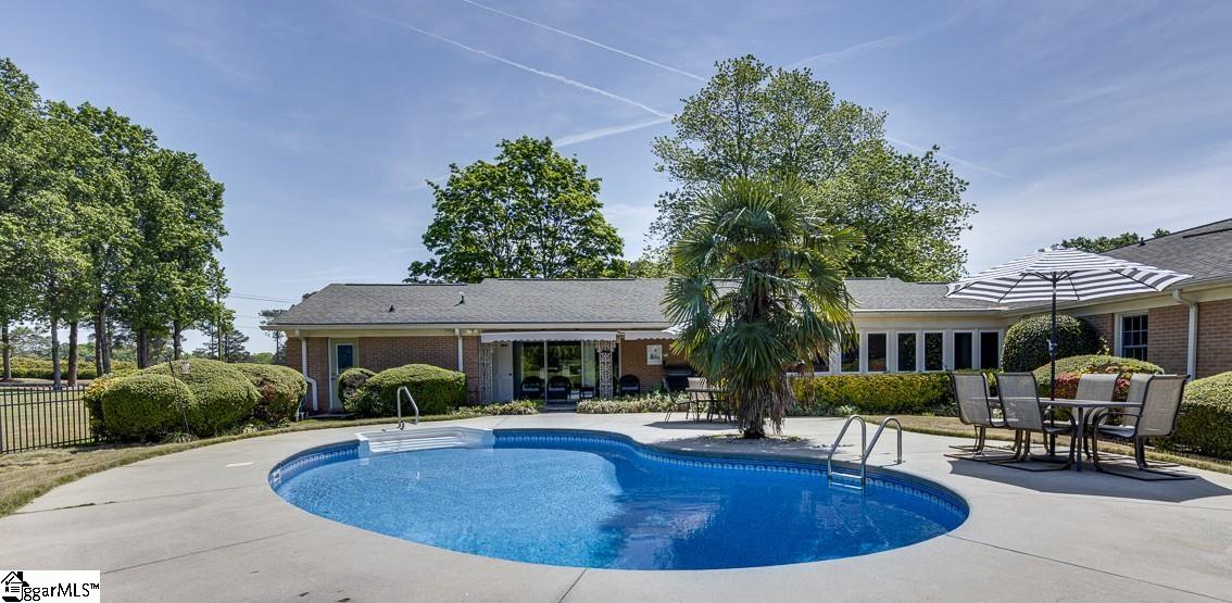 136 Club Drive Simpsonville, SC 29681