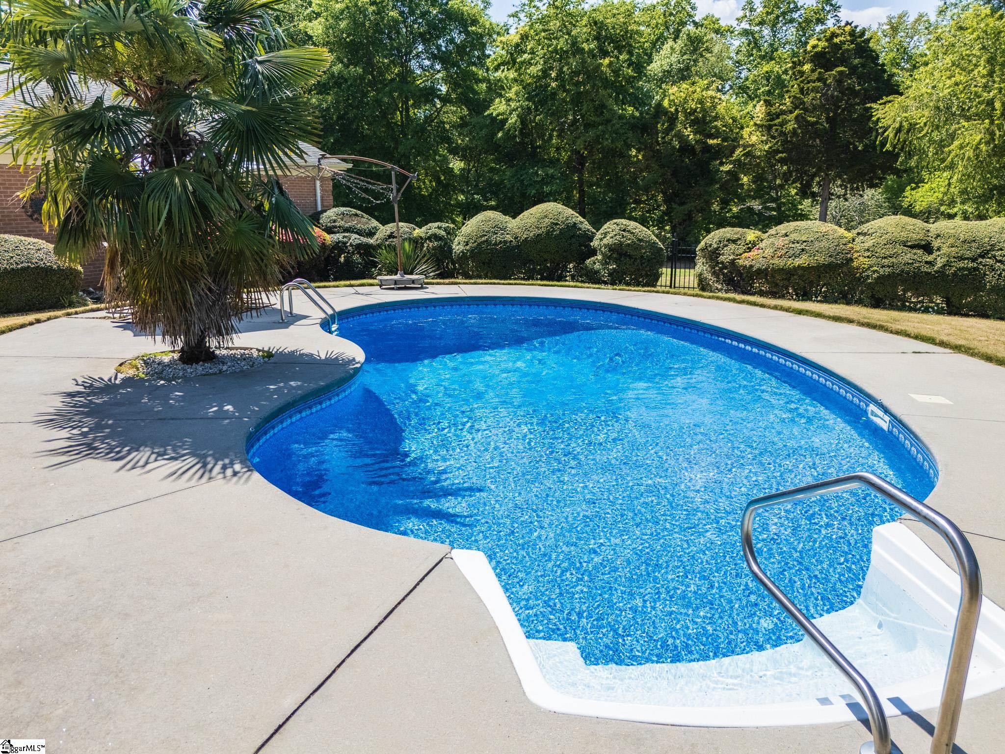 136 Club Drive Simpsonville, SC 29681