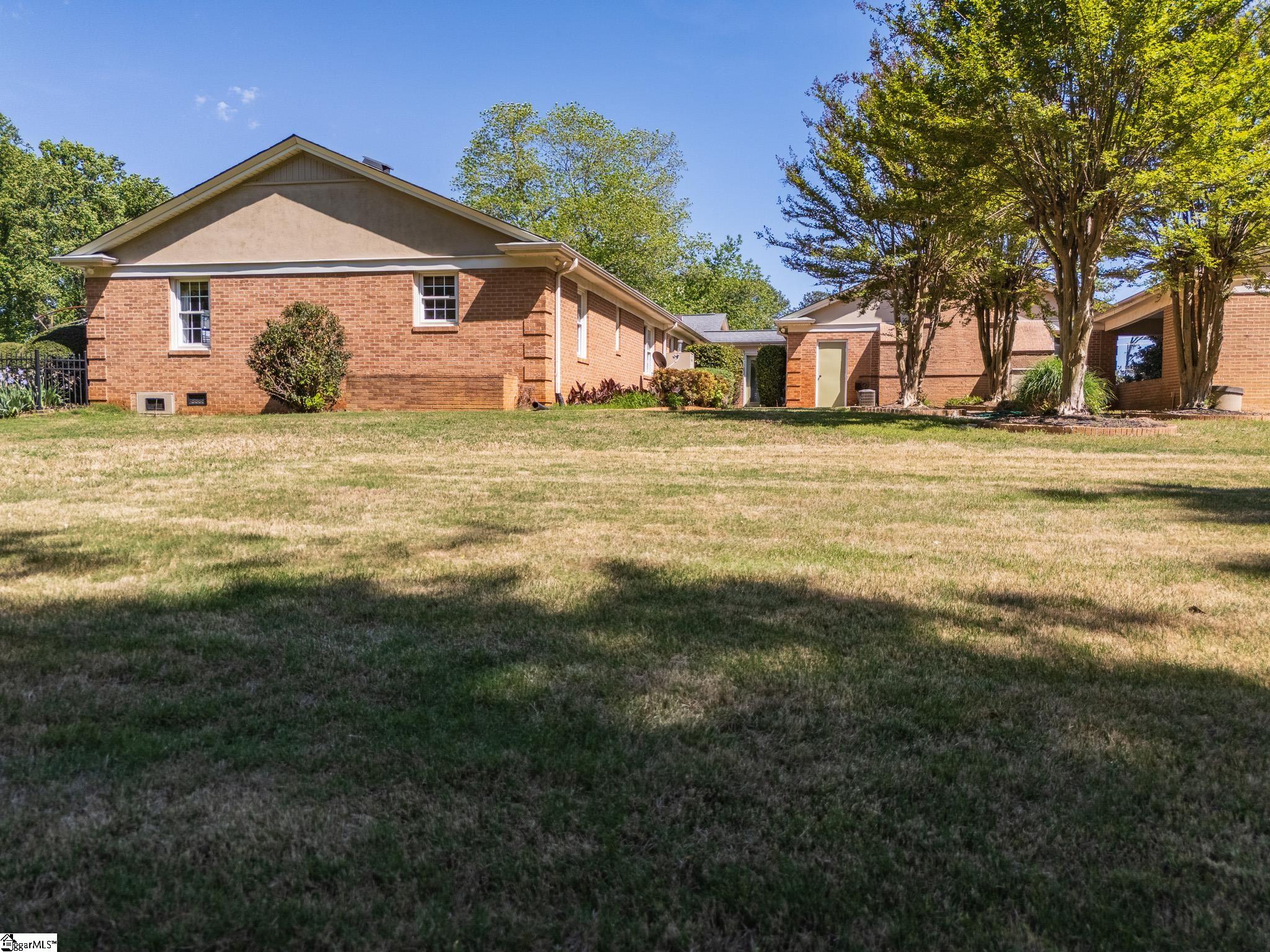 136 Club Drive Simpsonville, SC 29681