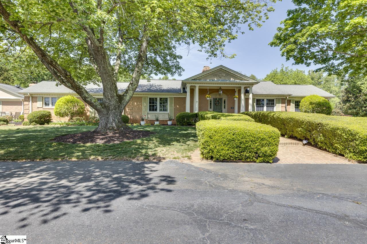 136 Club Drive Simpsonville, SC 29681