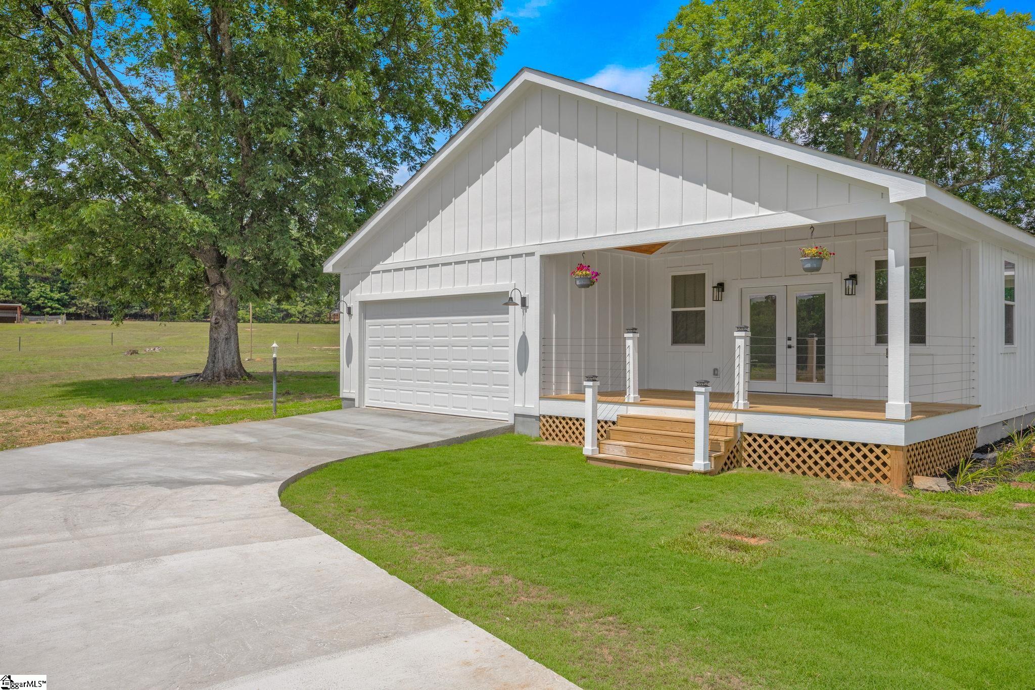 2024 Edwards Lake Road Greer, SC 29651