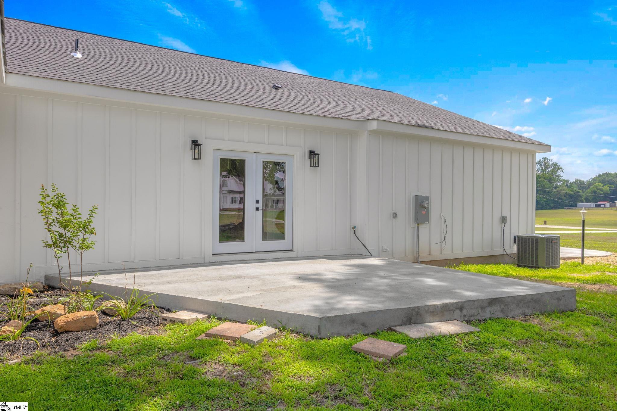 2024 Edwards Lake Road Greer, SC 29651