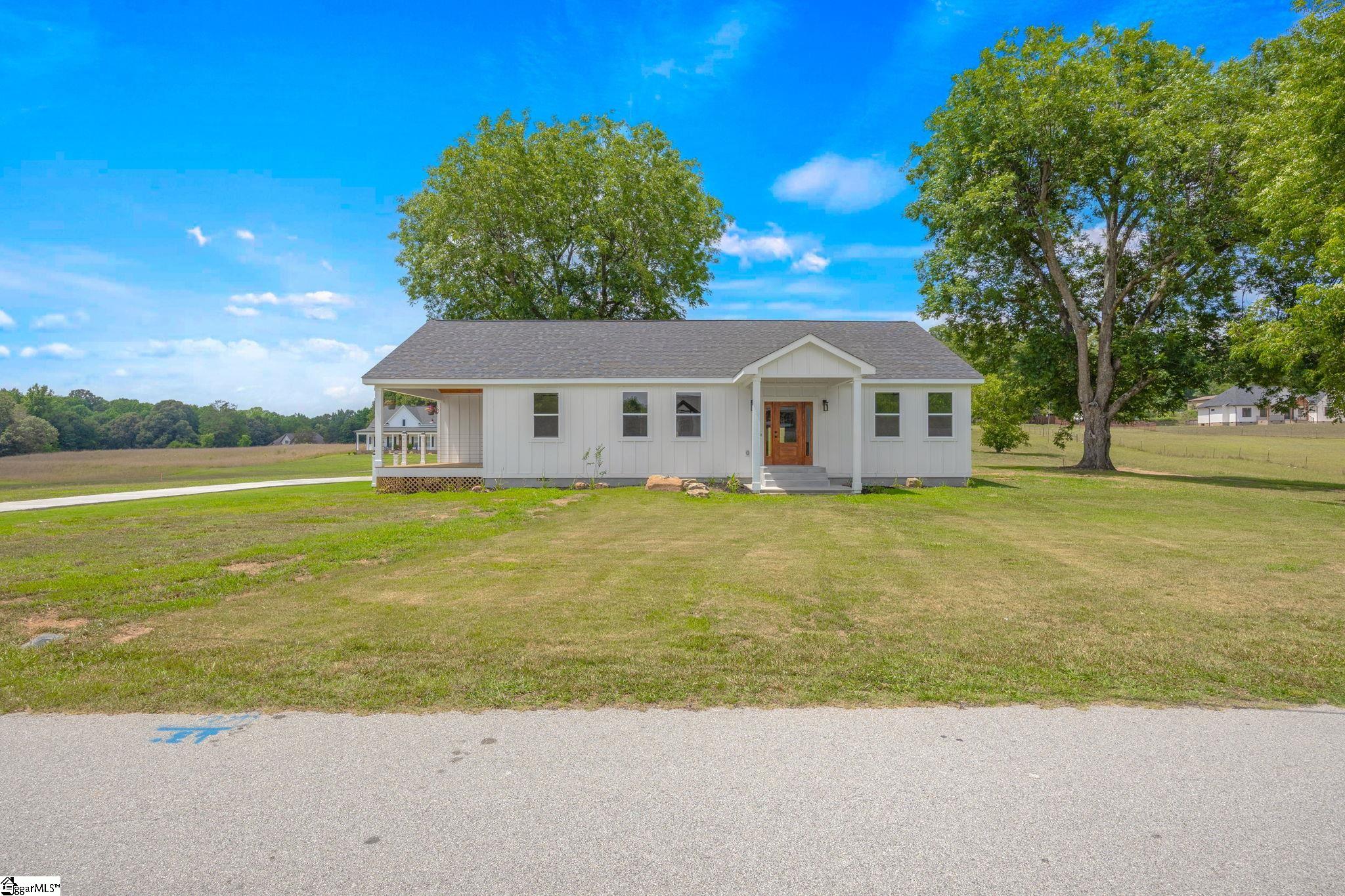 2024 Edwards Lake Road Greer, SC 29651
