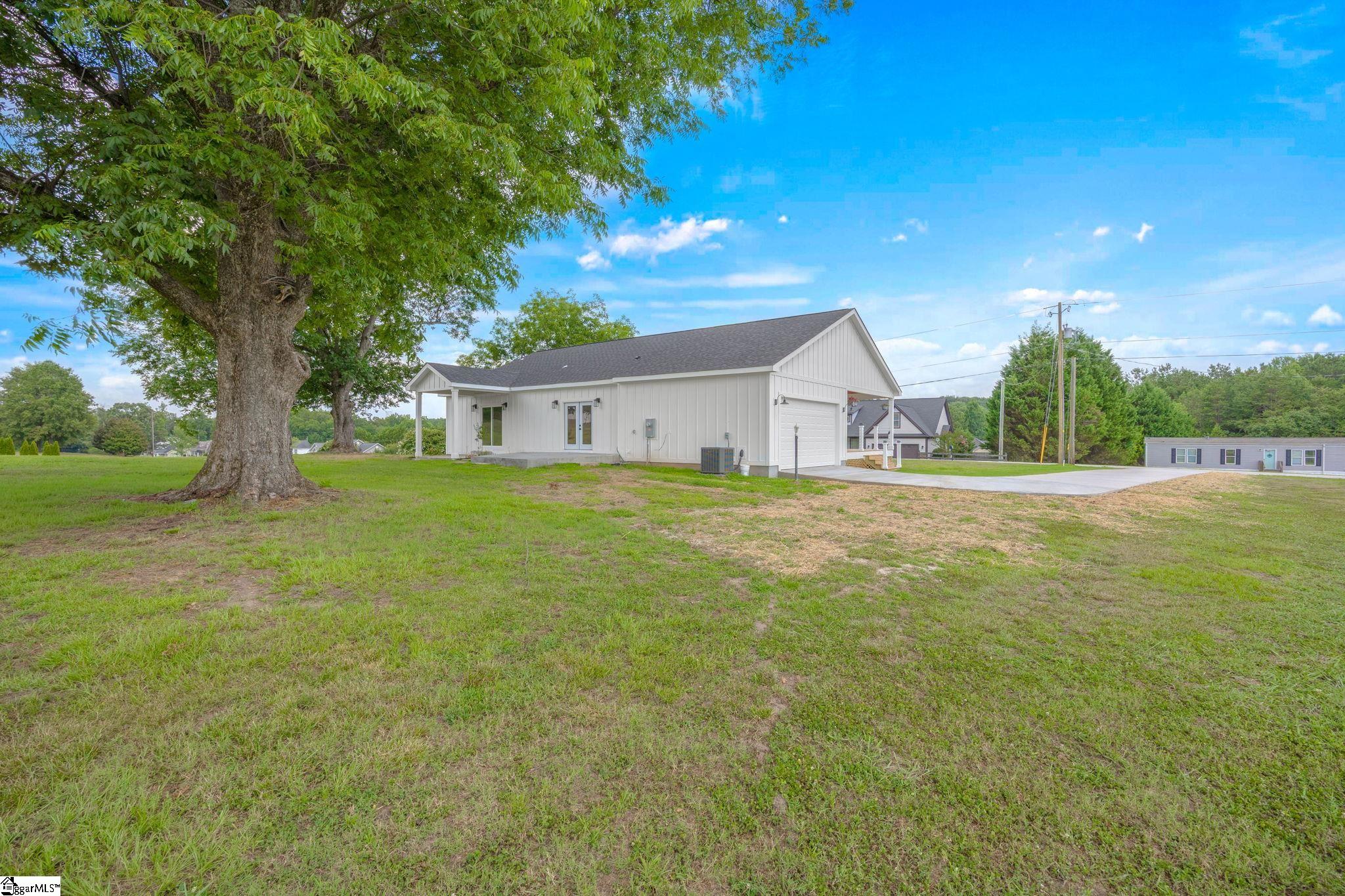 2024 Edwards Lake Road Greer, SC 29651