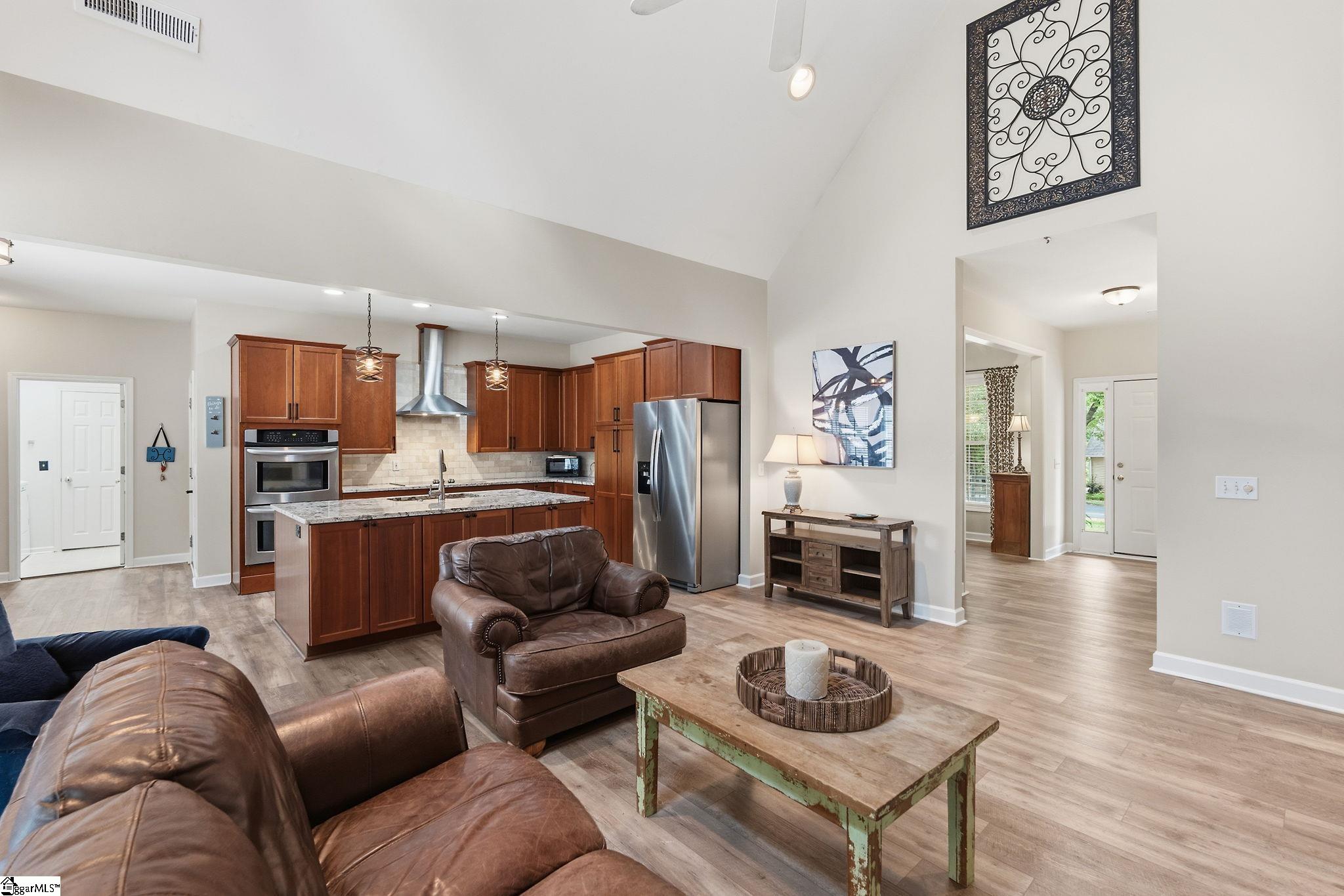 106 Cardinal Court Simpsonville, SC 29681
