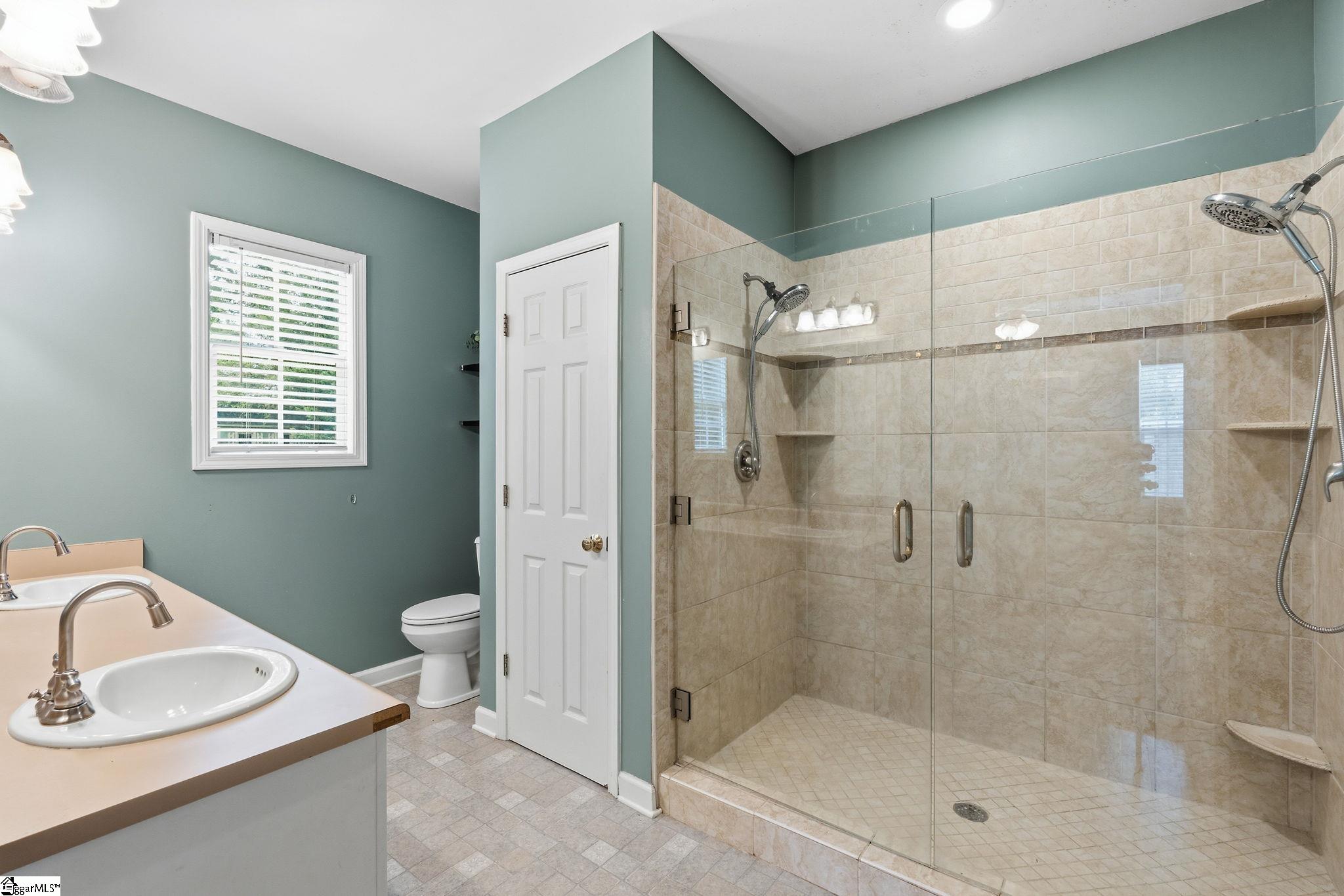 106 Cardinal Court Simpsonville, SC 29681