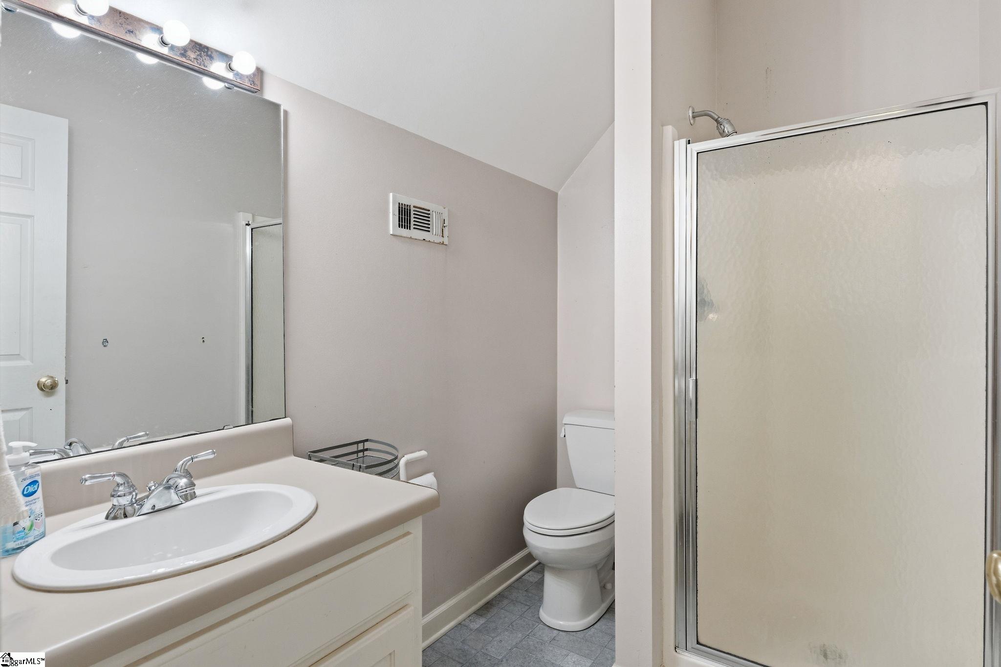106 Cardinal Court Simpsonville, SC 29681