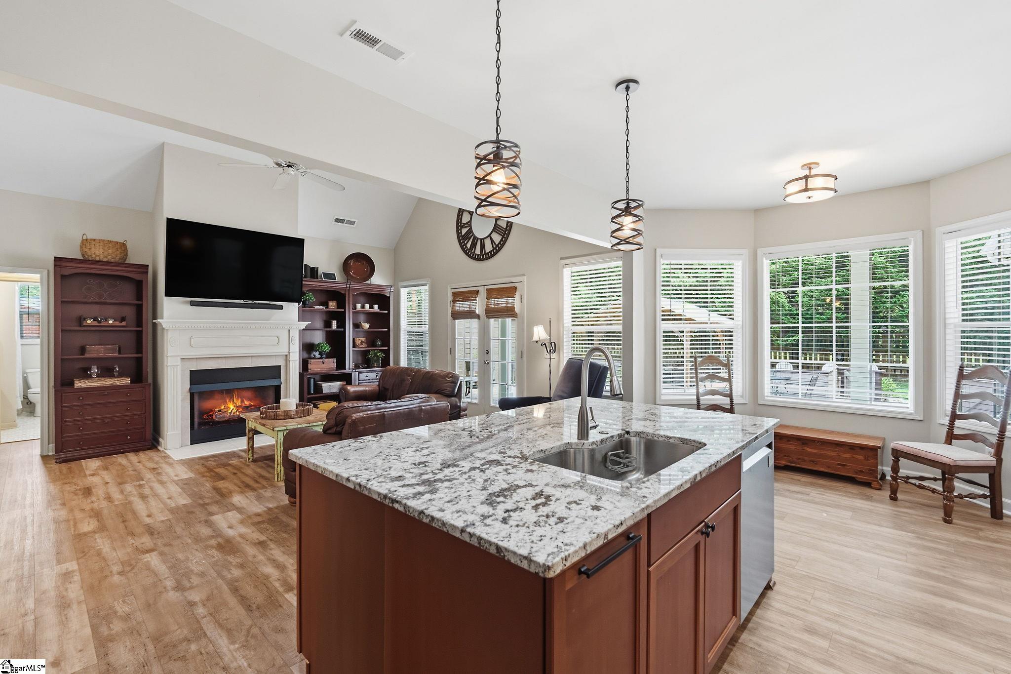 106 Cardinal Court Simpsonville, SC 29681
