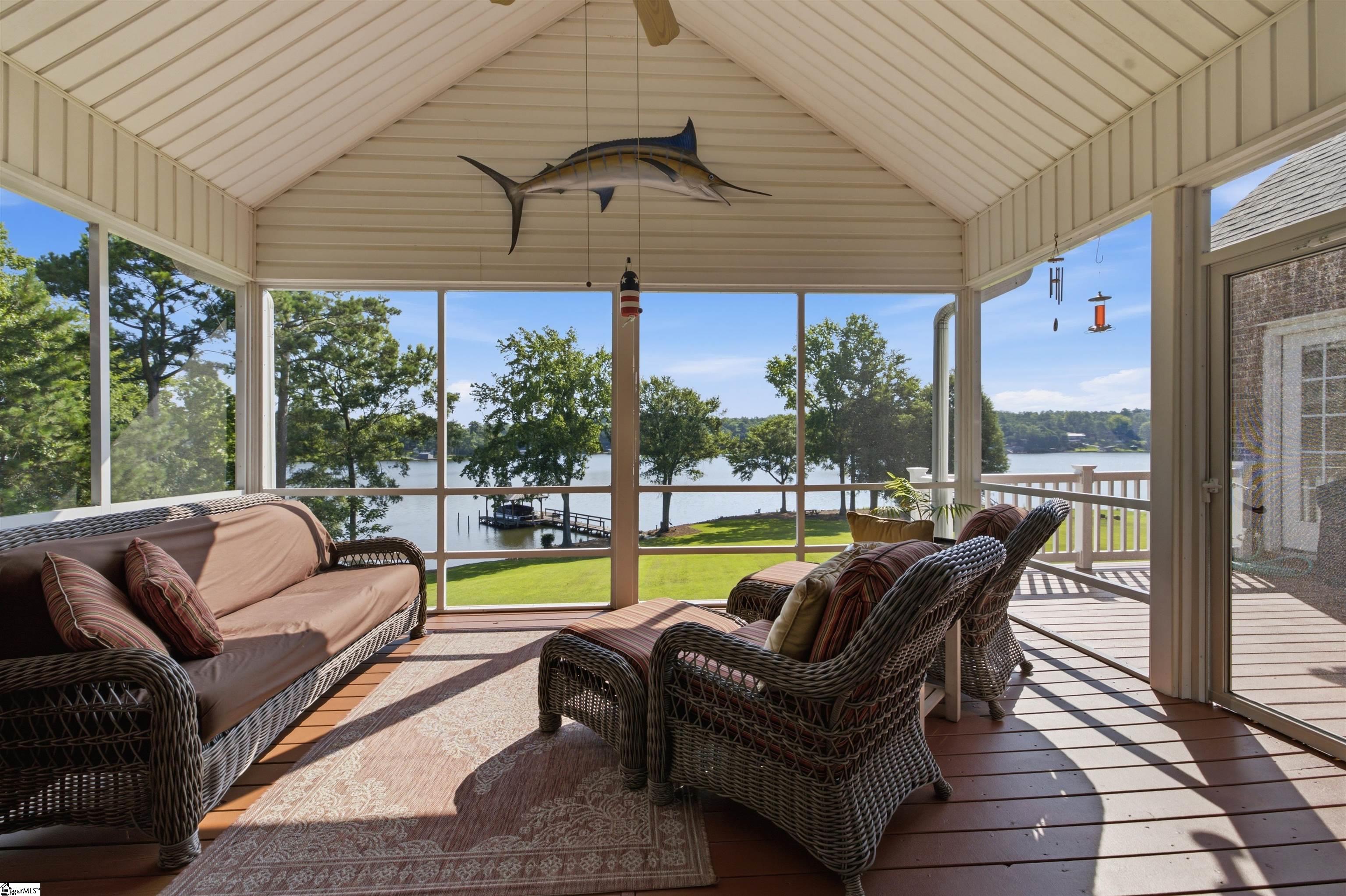 105 Coogan Bluff Hodges, SC 29653