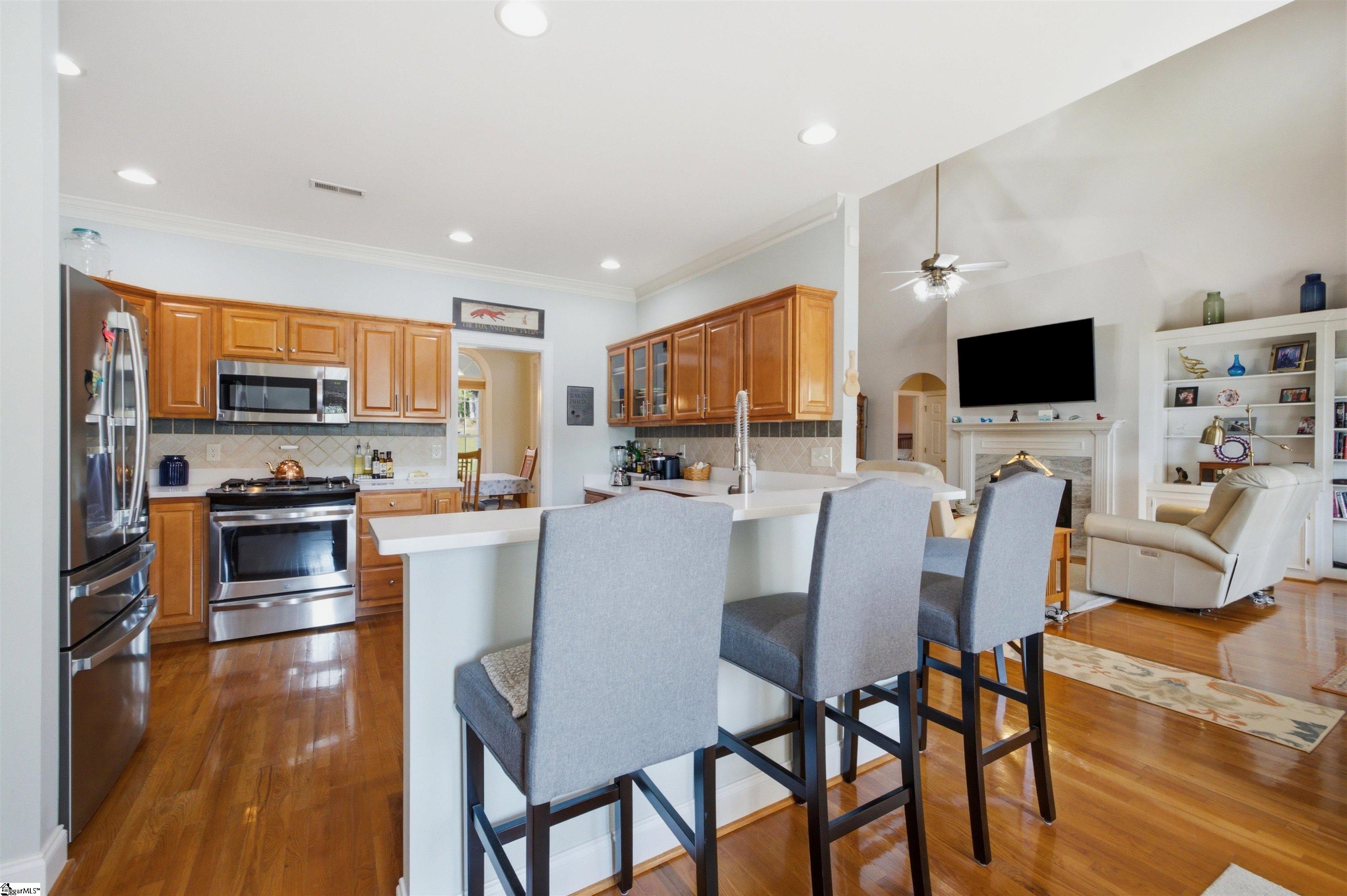 105 Coogan Bluff Hodges, SC 29653