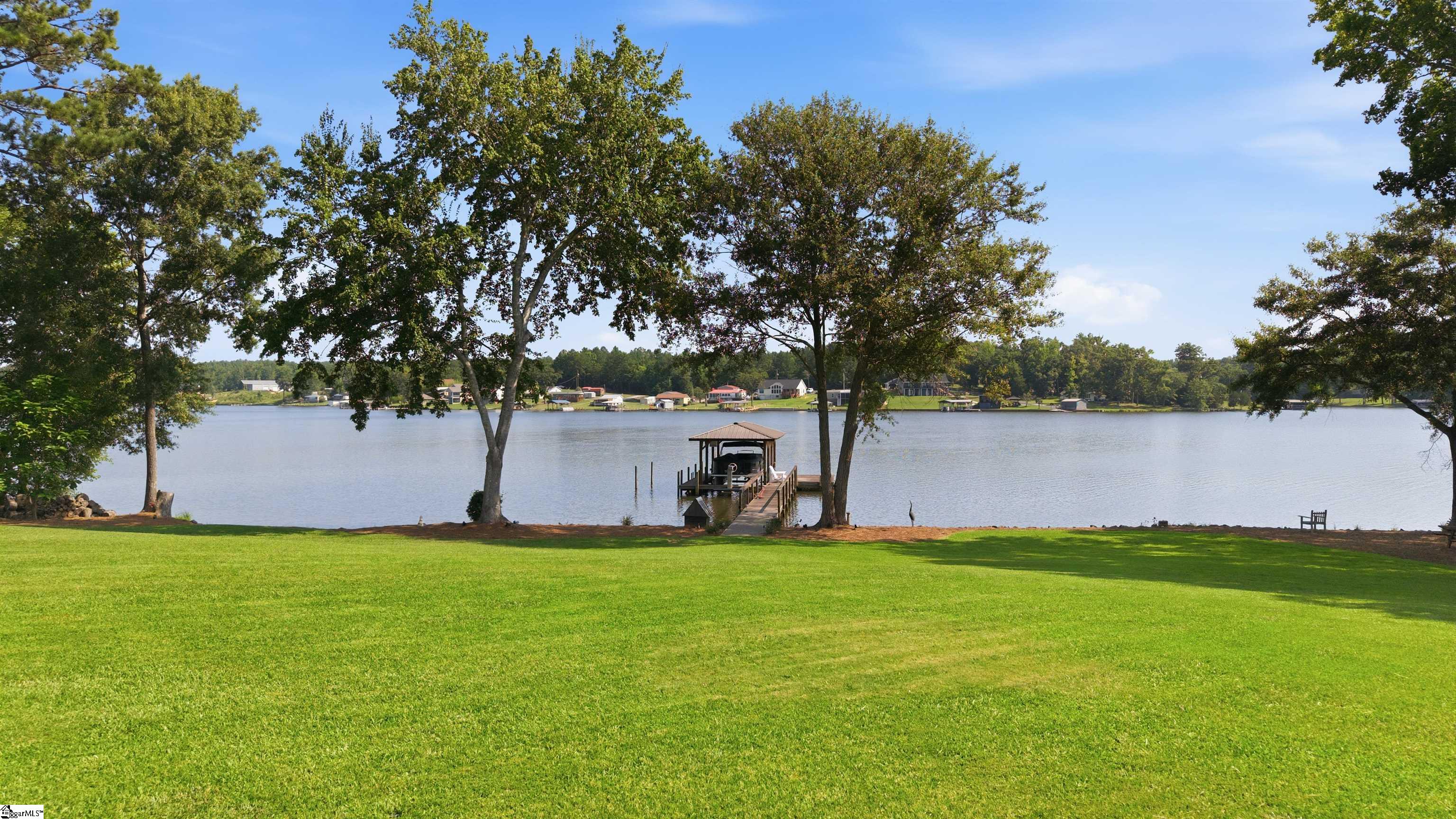 105 Coogan Bluff Hodges, SC 29653
