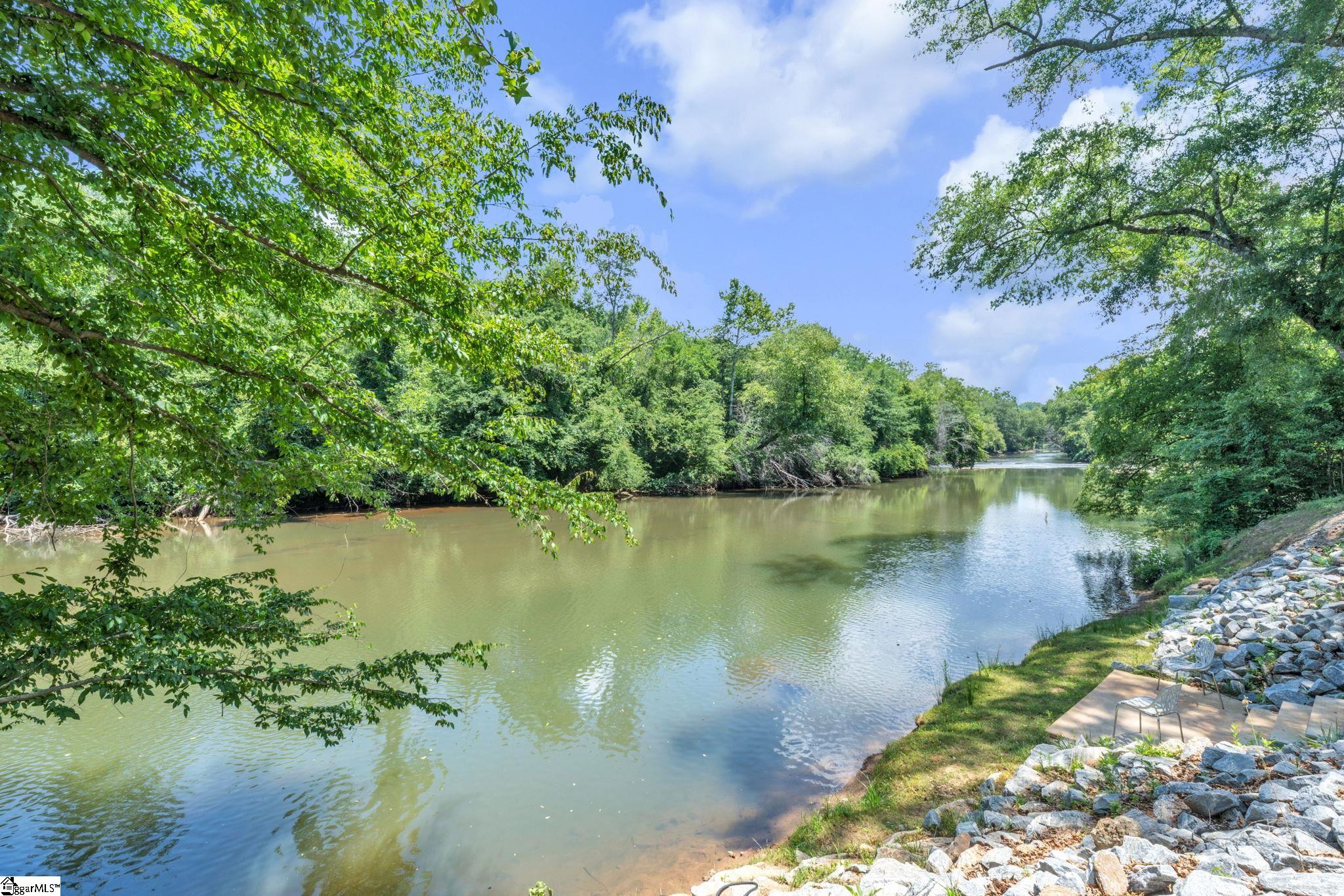 215 Riverside Drive Piedmont, SC 29673