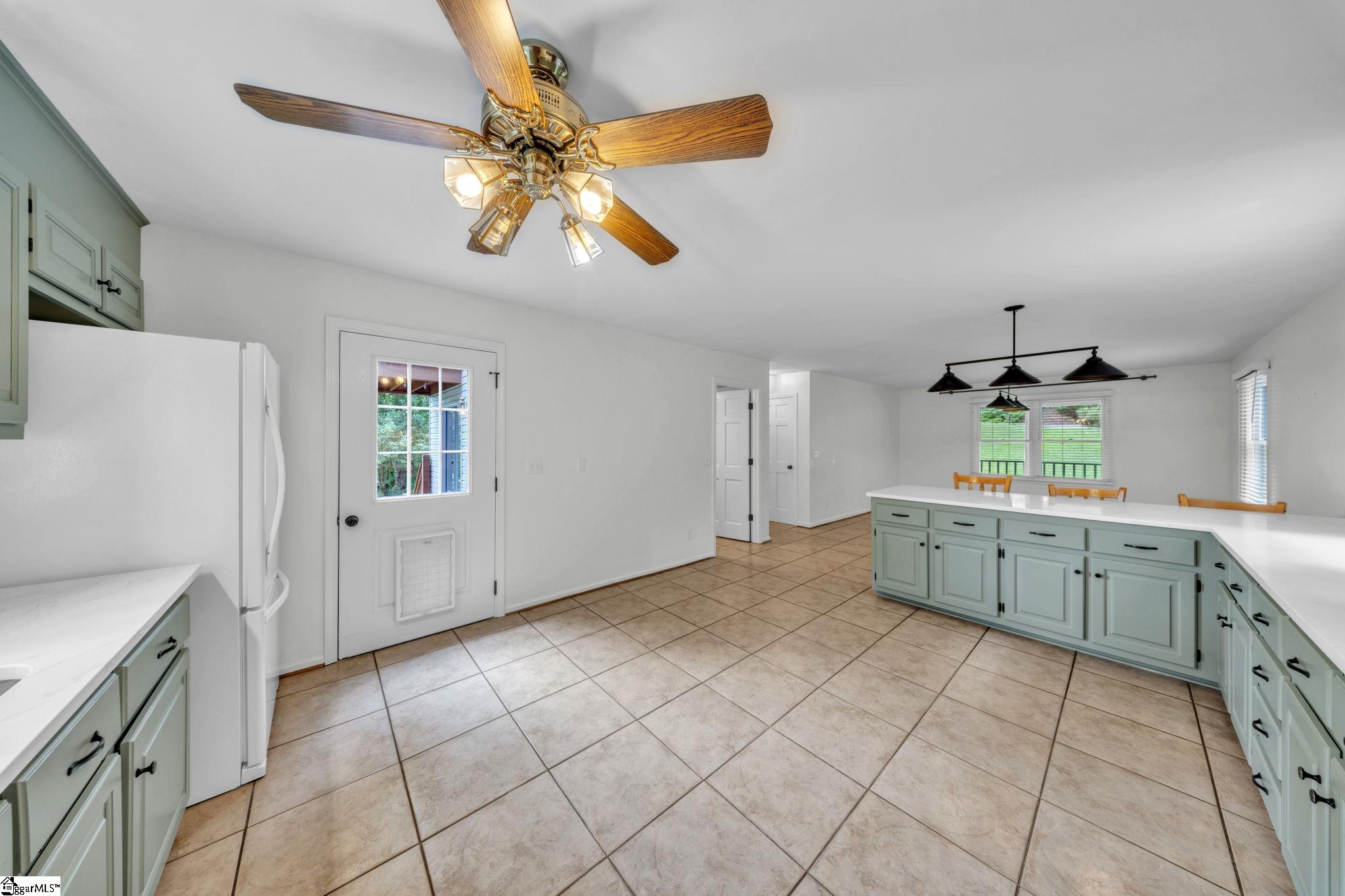 215 Riverside Drive Piedmont, SC 29673