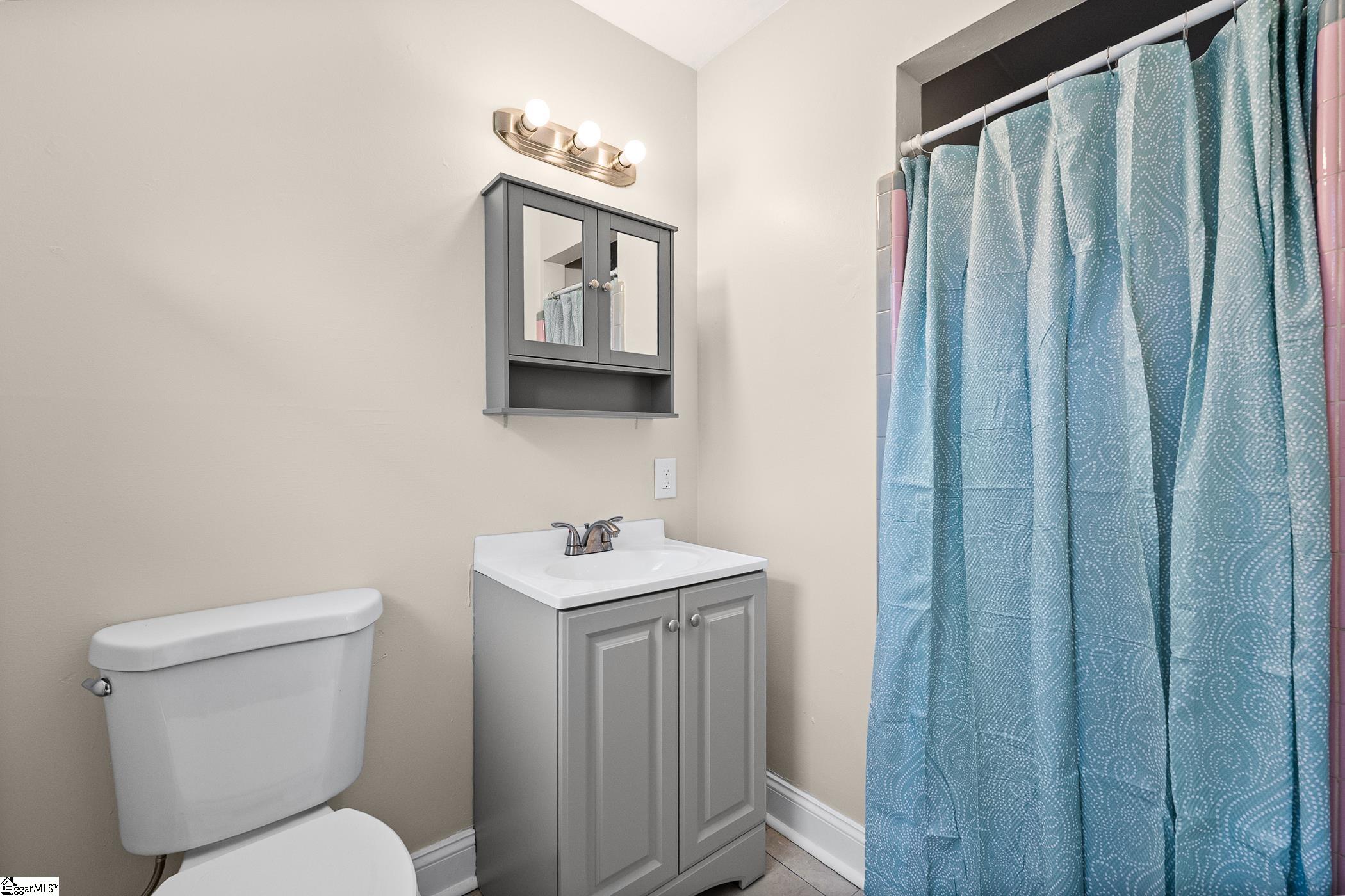 202 Central Avenue Mauldin, SC 29662