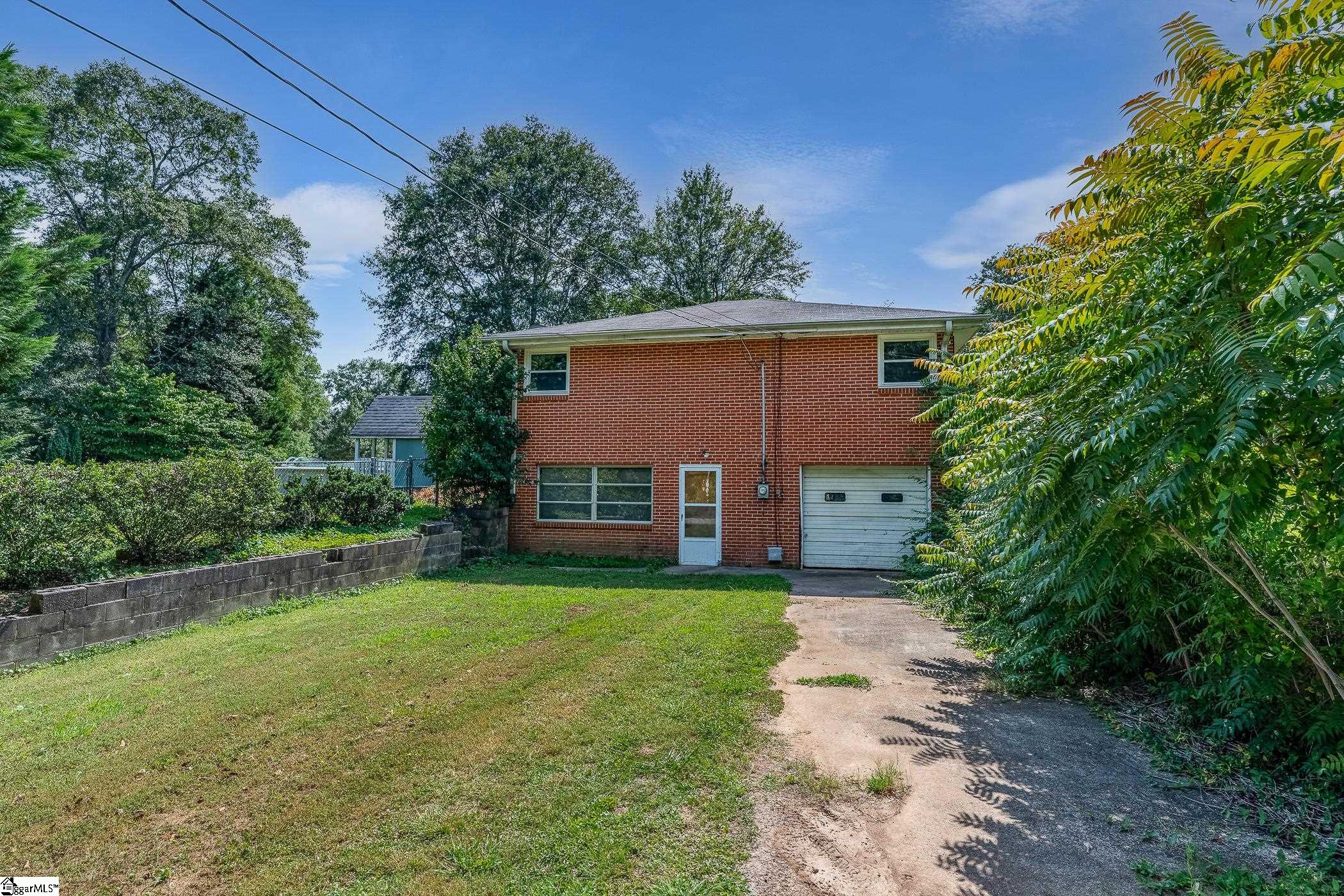 202 Central Avenue Mauldin, SC 29662