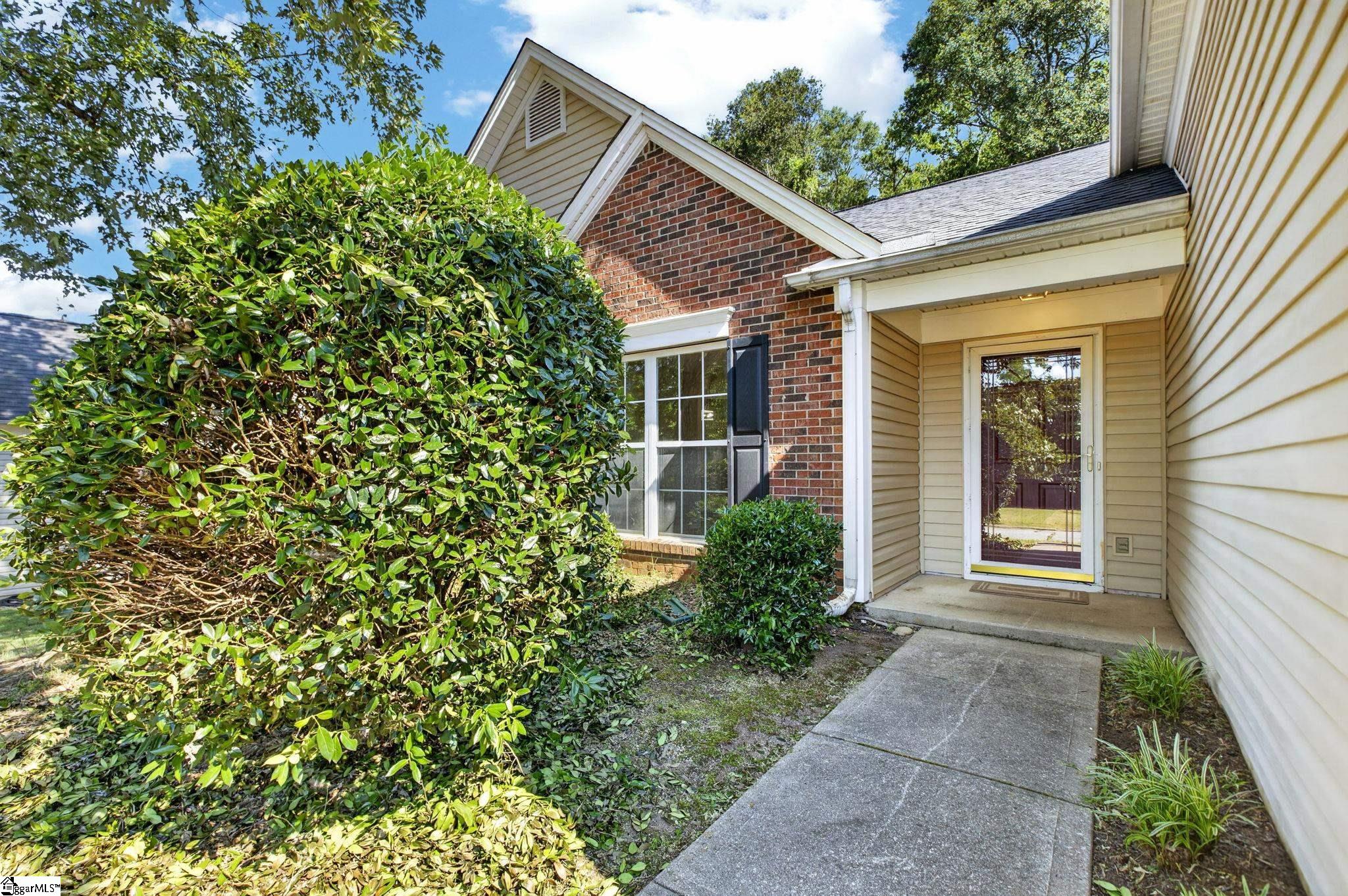 110 W Okaloosa Way Simpsonville, SC 29680