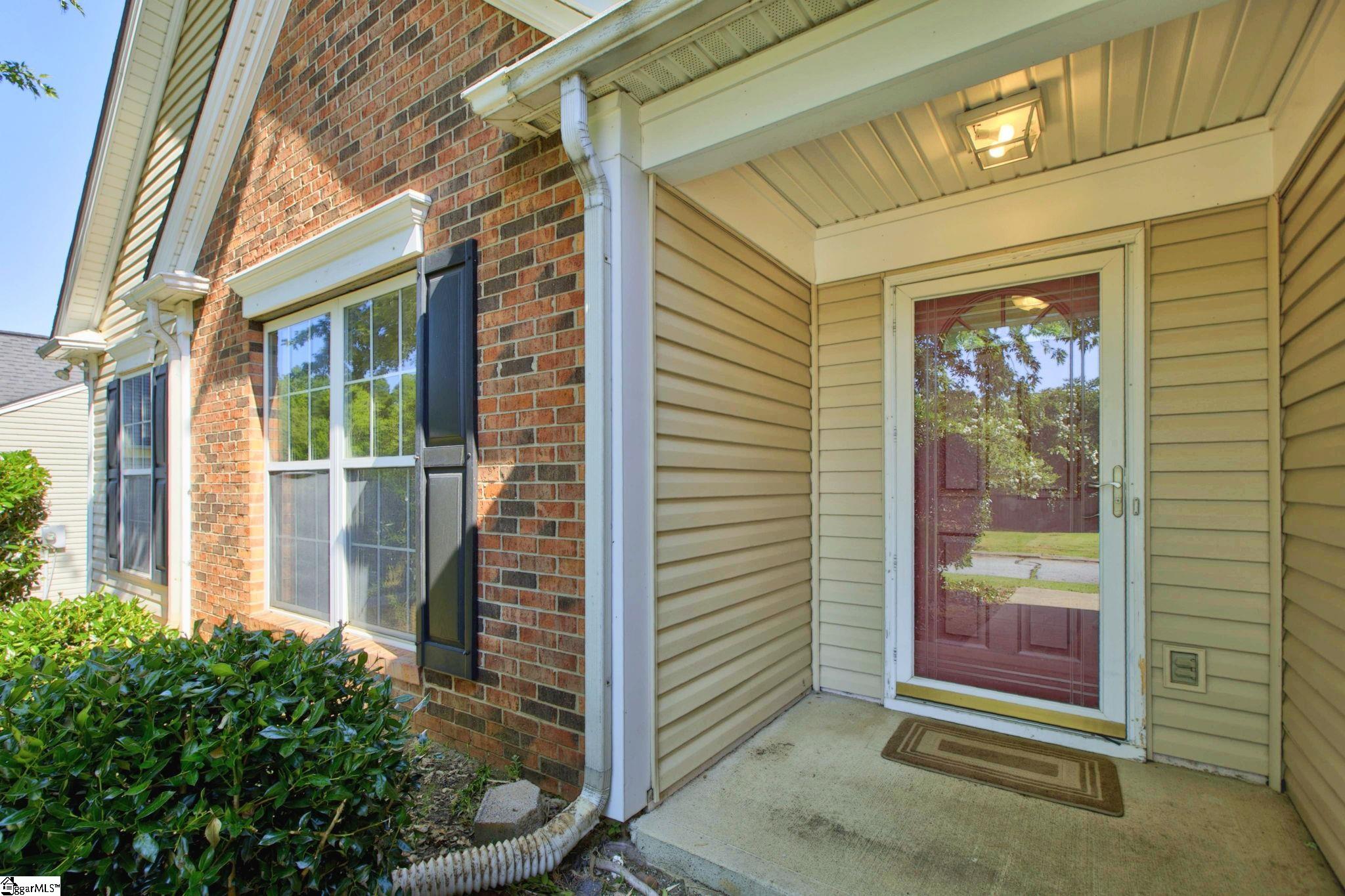 110 W Okaloosa Way Simpsonville, SC 29680