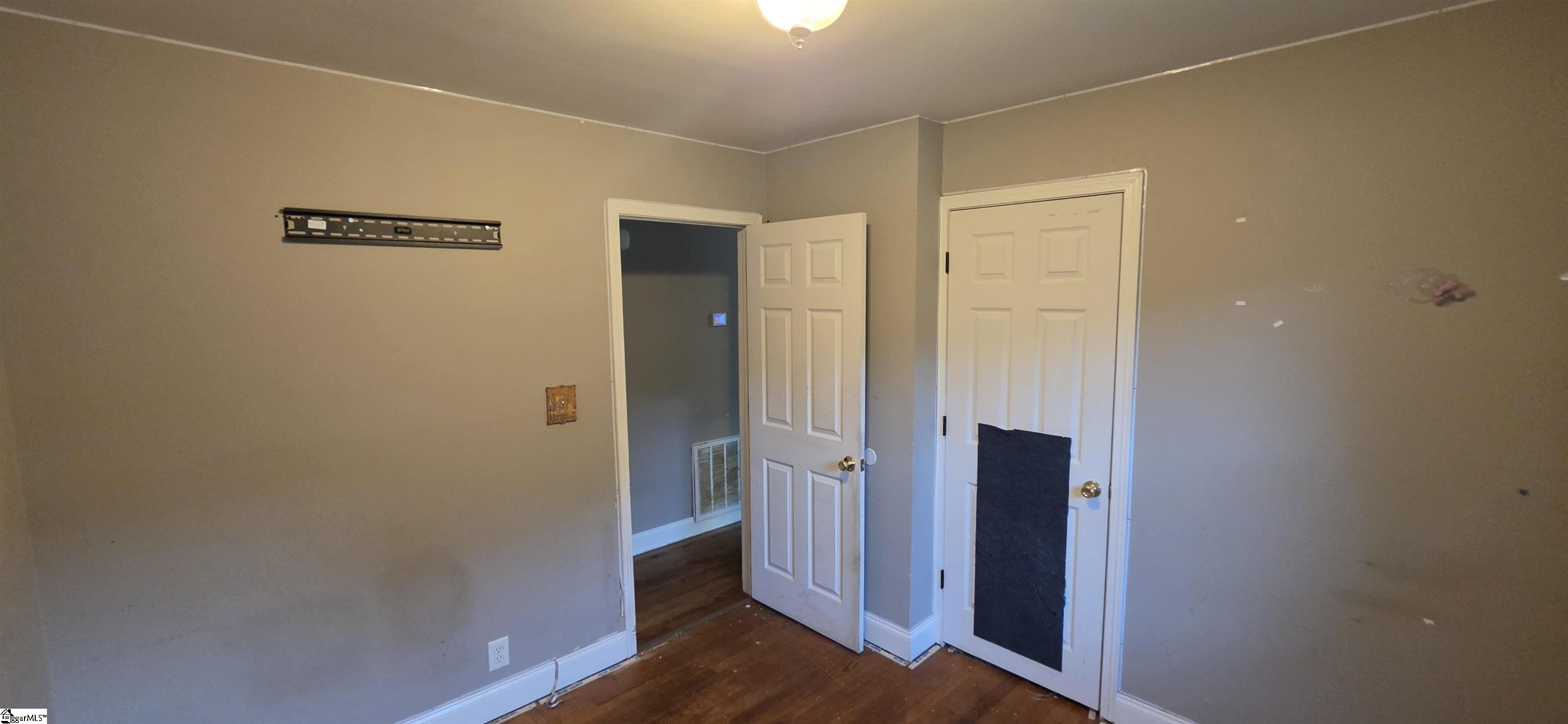 42 Shady Lane Spartanburg, SC 29302