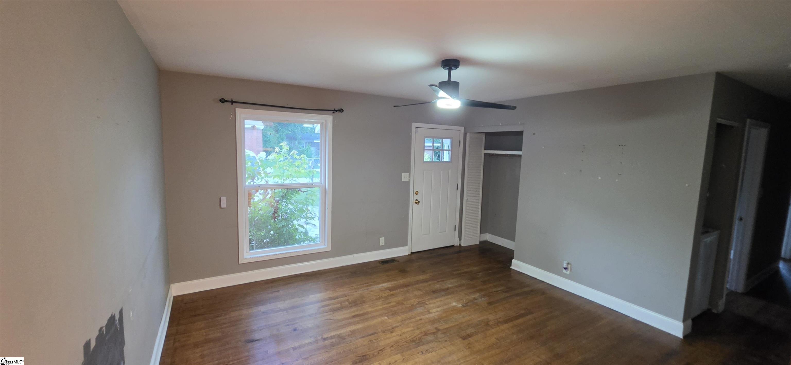 42 Shady Lane Spartanburg, SC 29302