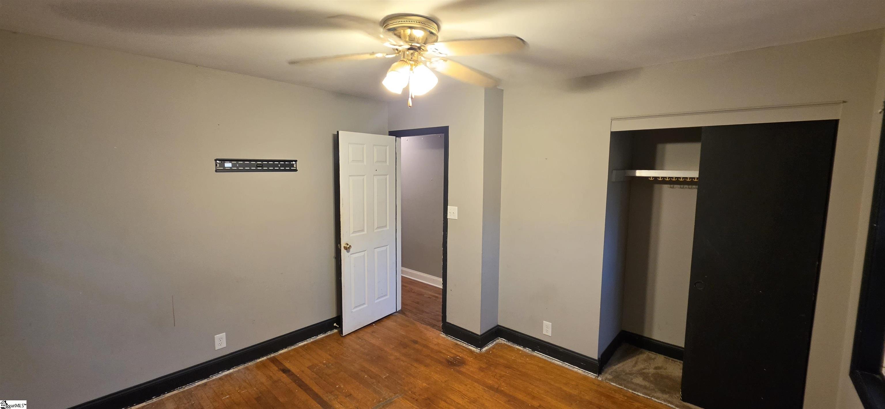42 Shady Lane Spartanburg, SC 29302