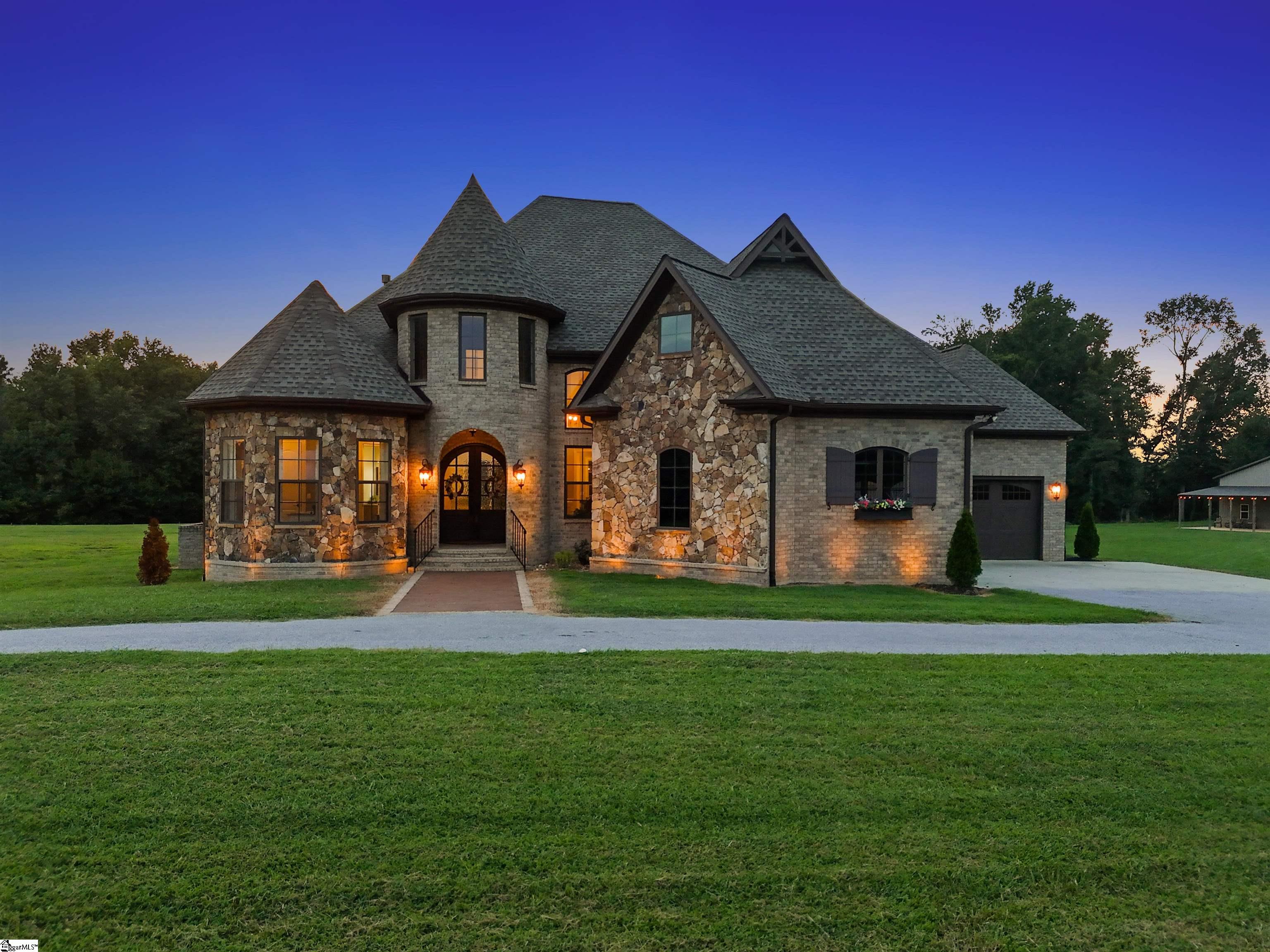 Photo 1 of Single family home for sale at 1000 Apple Valley Rd, Duncan, SC 29334 | MLS# 1597251 | Listing updated on 2026-09-01