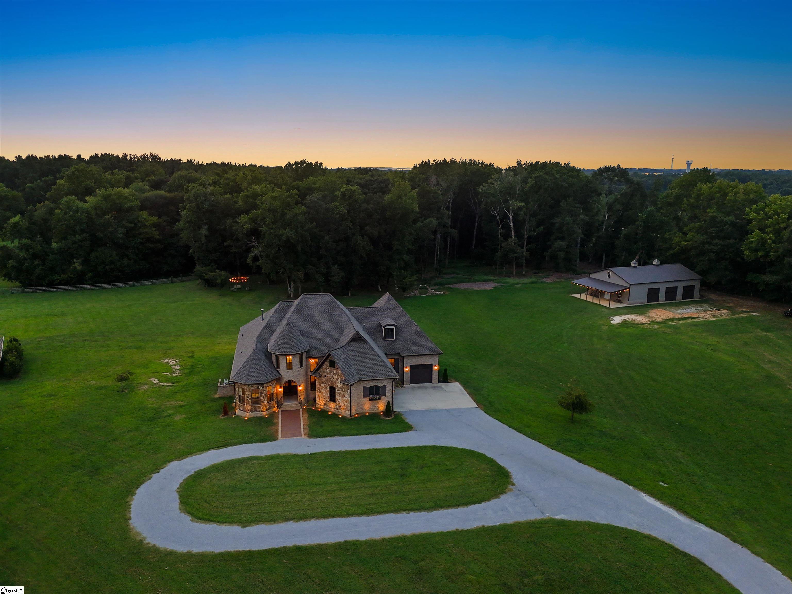 Photo 2 of Single family home for sale at 1000 Apple Valley Rd, Duncan, SC 29334 | MLS# 1597251 | Listing updated on 2026-09-01