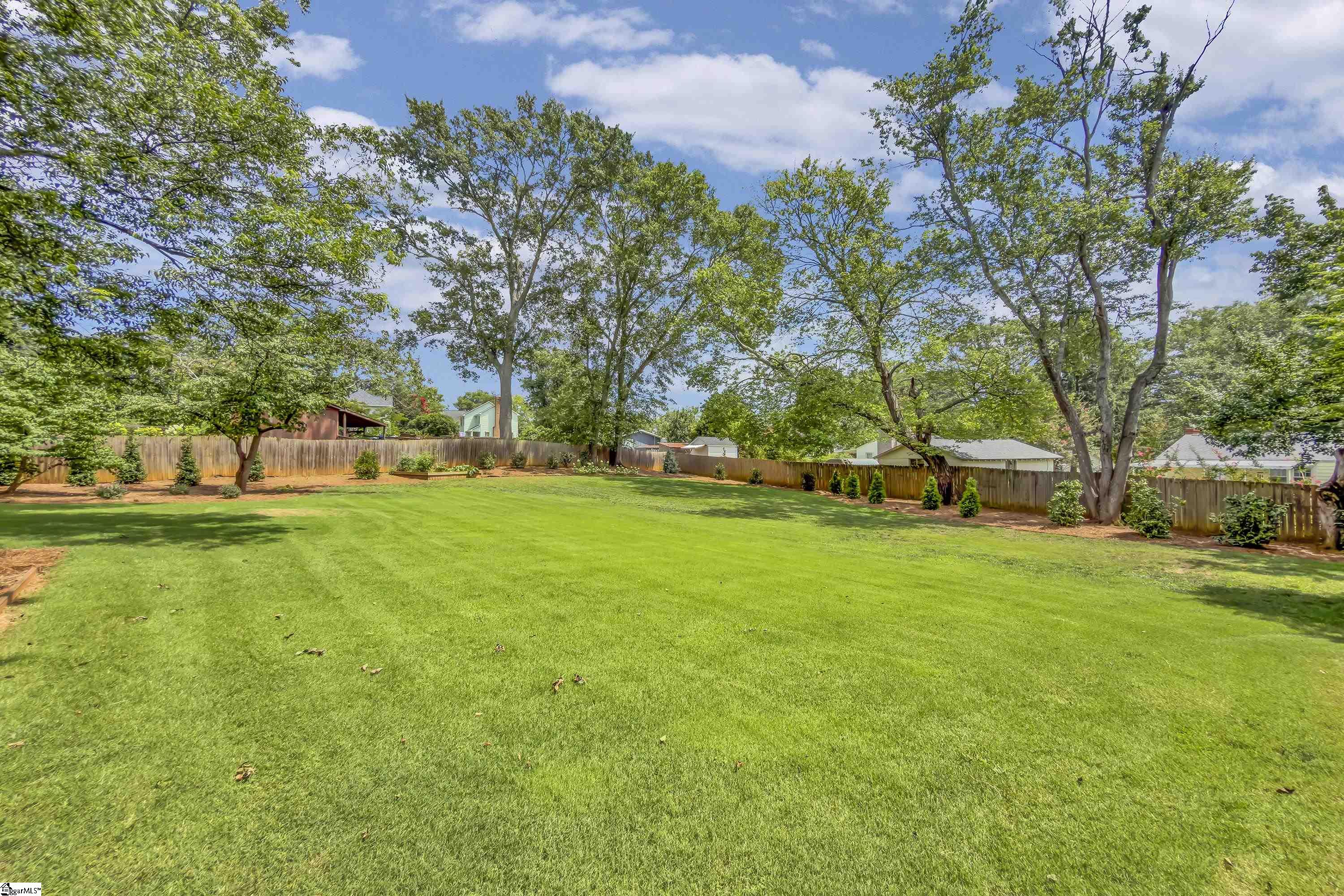 419 Willow Springs Drive Greenville, SC 29607