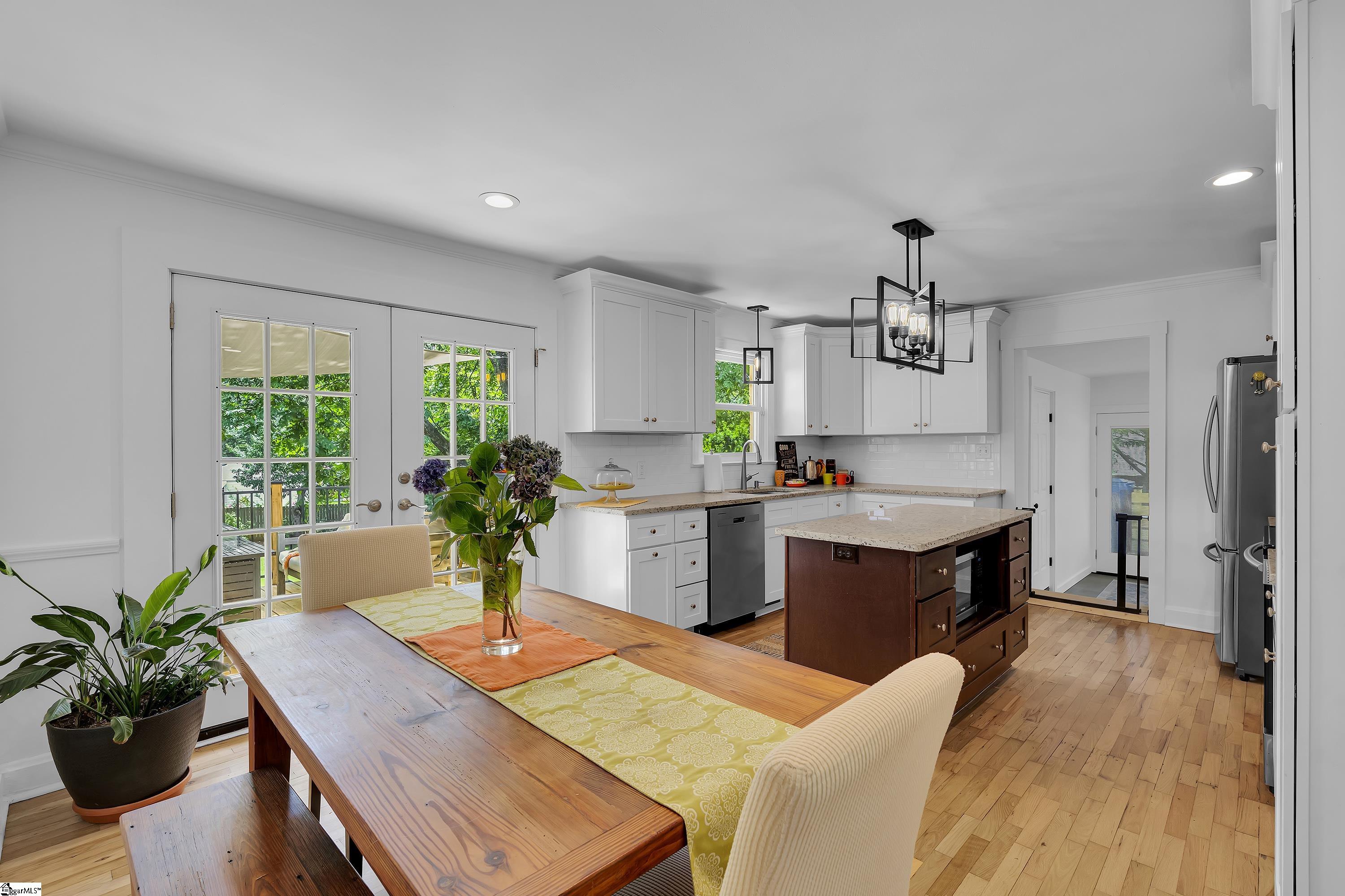 419 Willow Springs Drive Greenville, SC 29607