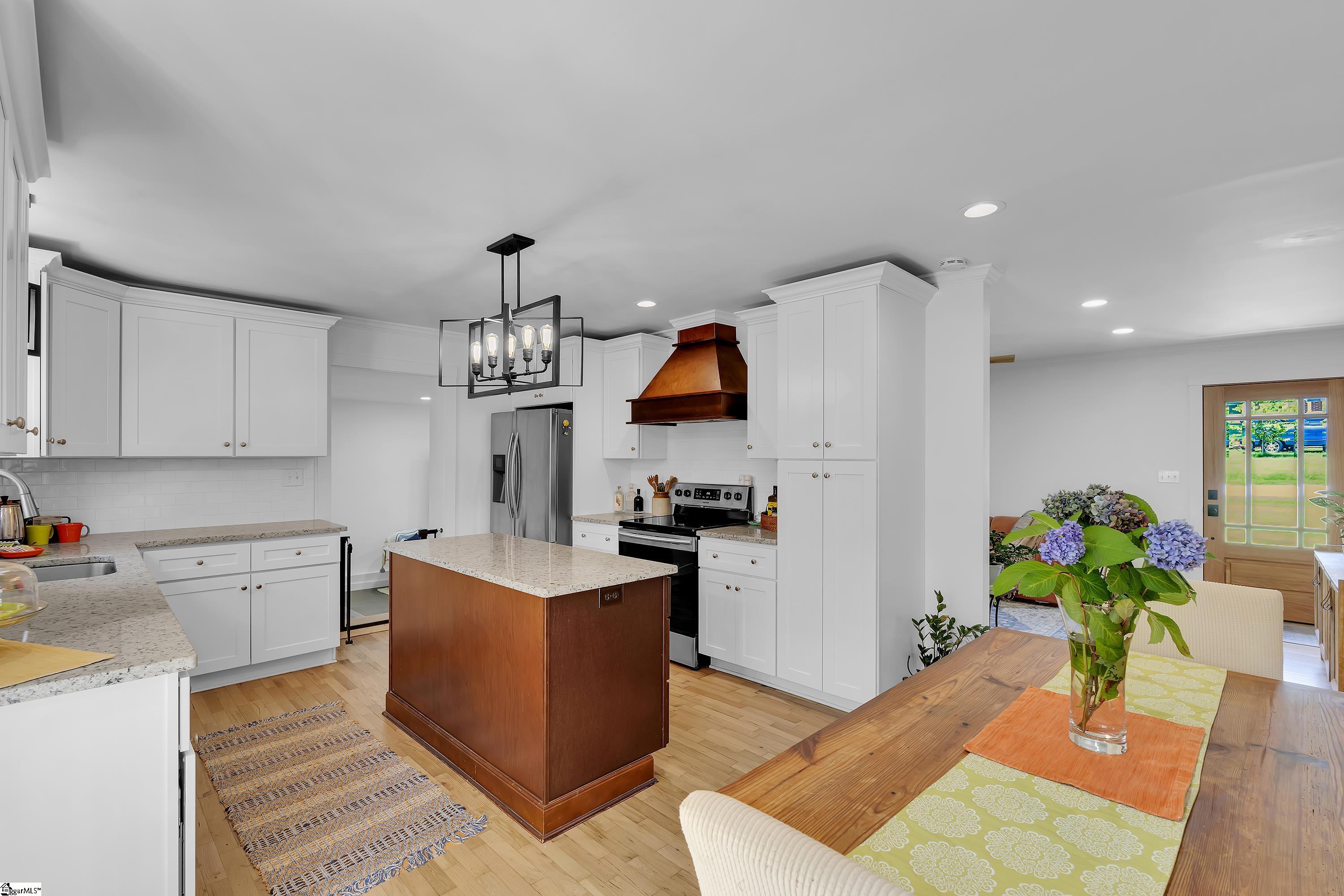 419 Willow Springs Drive Greenville, SC 29607