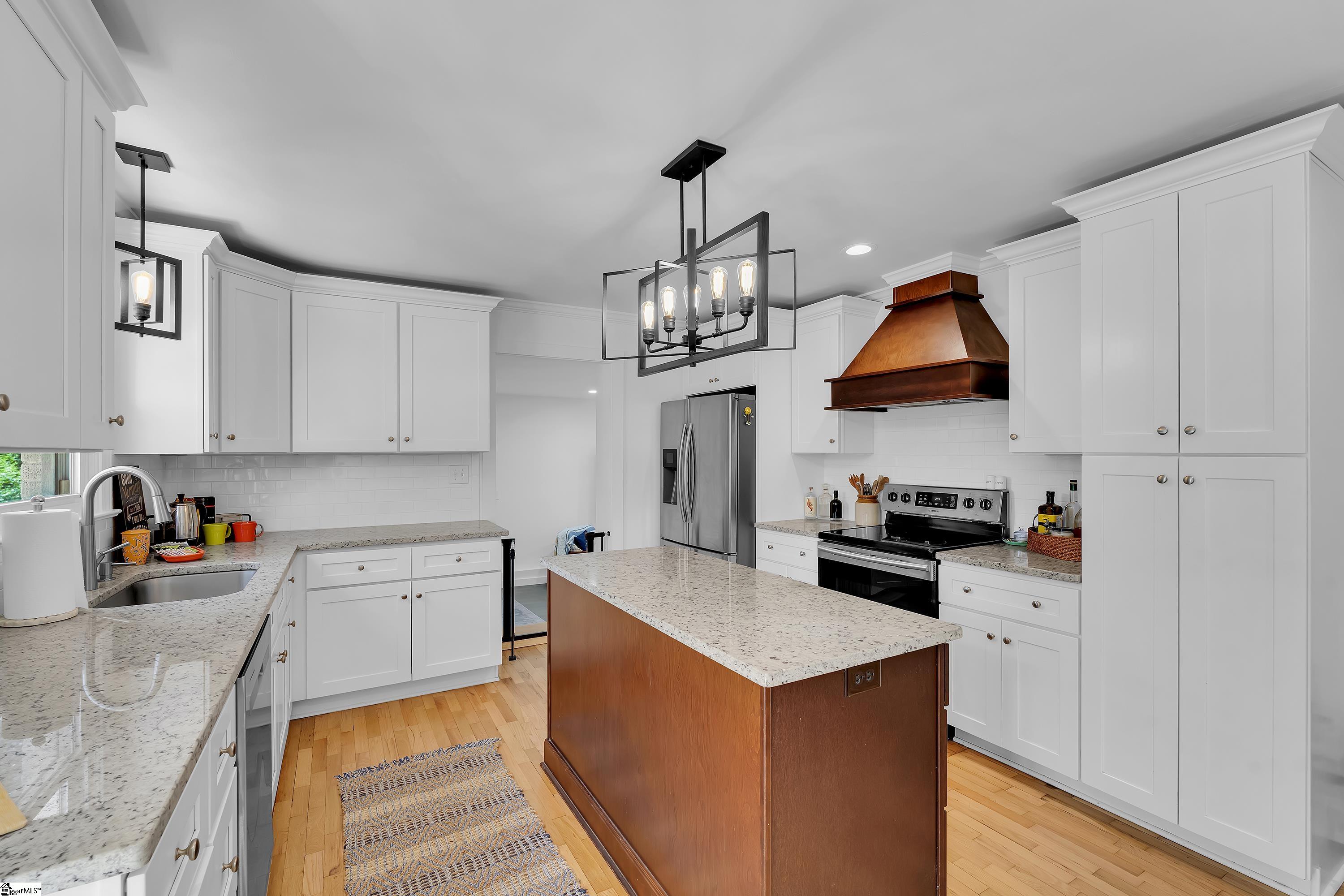 419 Willow Springs Drive Greenville, SC 29607