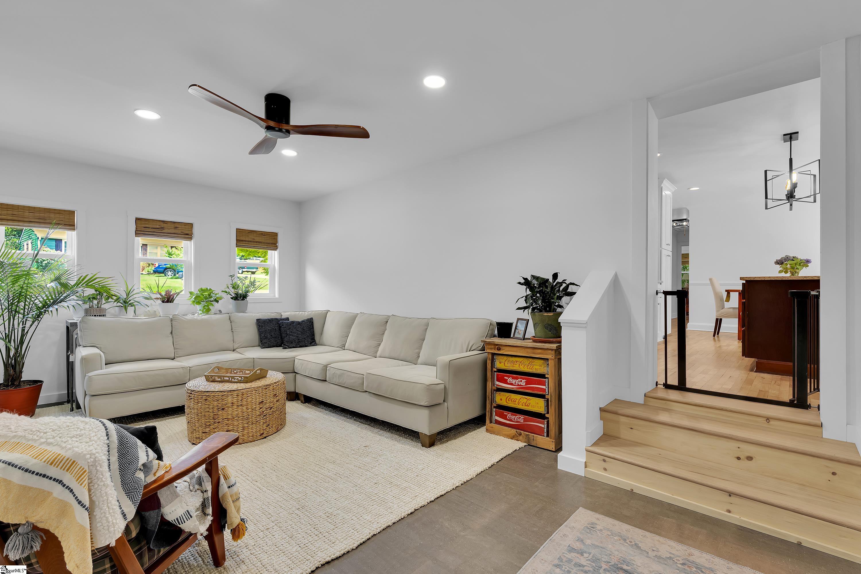 419 Willow Springs Drive Greenville, SC 29607