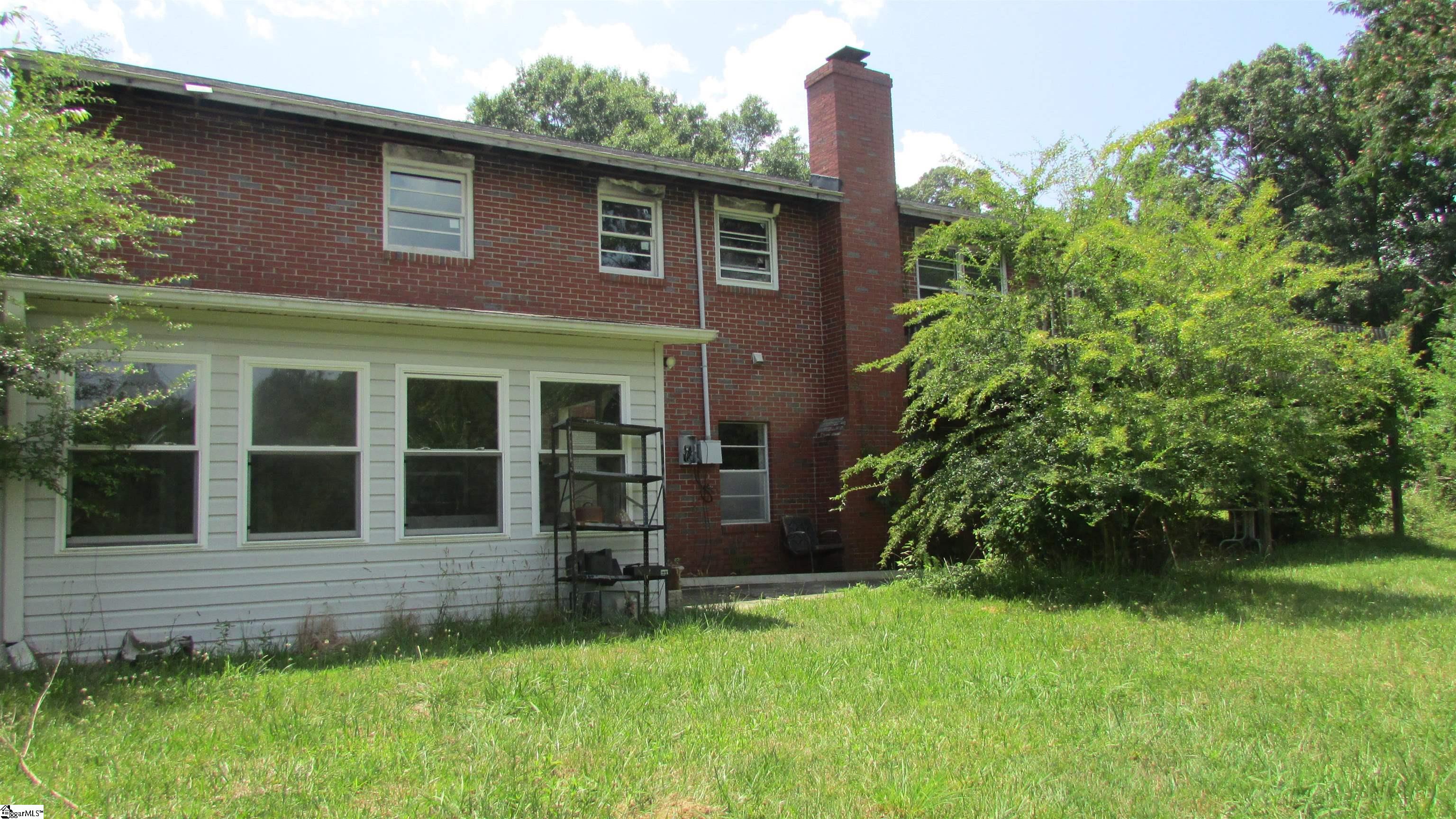 7831 Neely Ferry Road Laurens, SC 29360