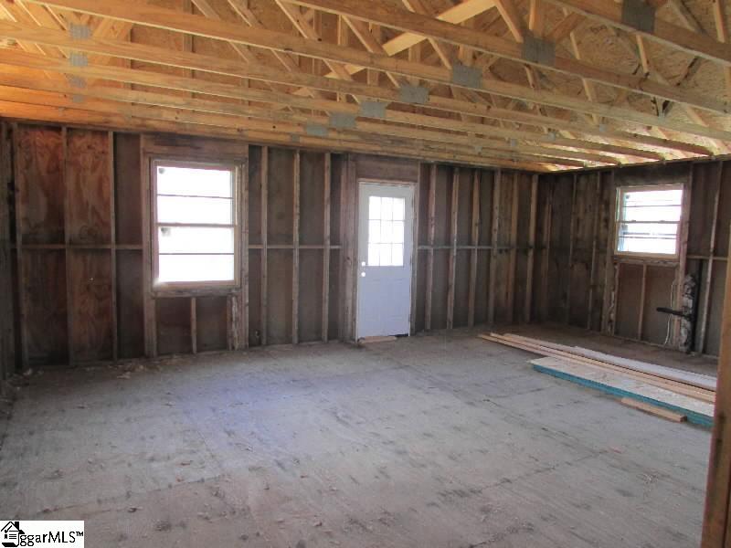 7831 Neely Ferry Road Laurens, SC 29360