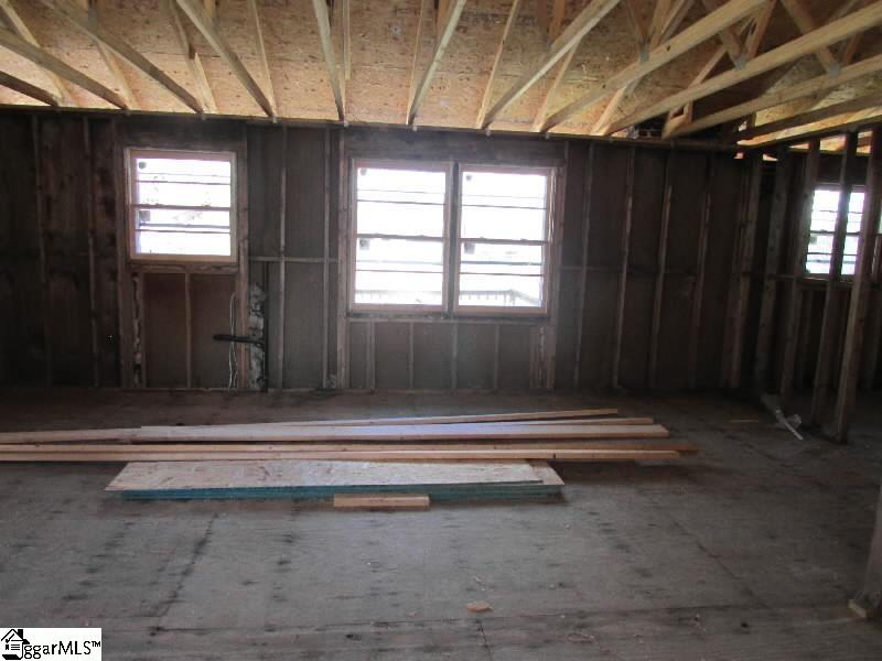 7831 Neely Ferry Road Laurens, SC 29360