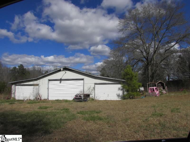7831 Neely Ferry Road Laurens, SC 29360