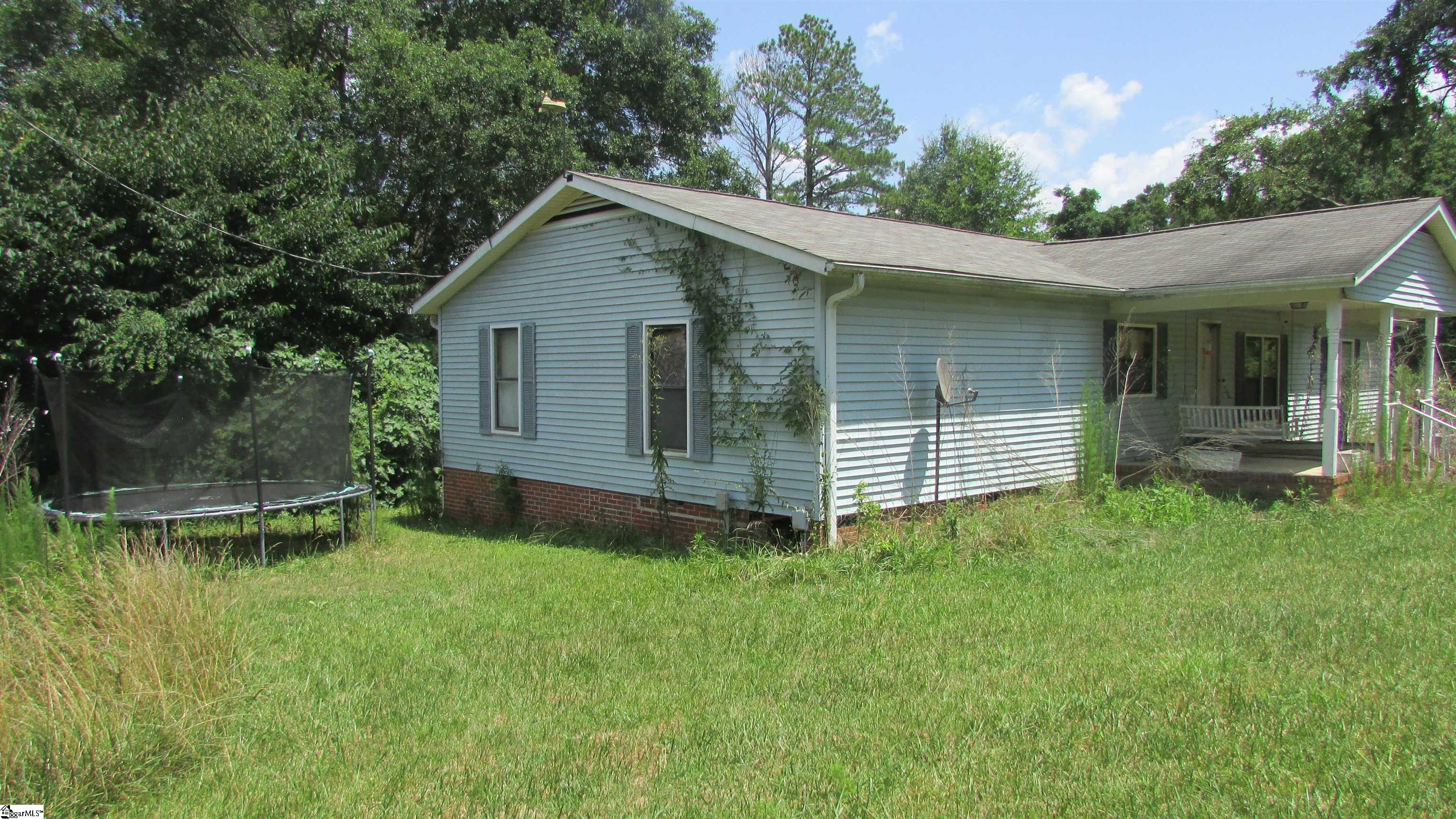 7831 Neely Ferry Road Laurens, SC 29360