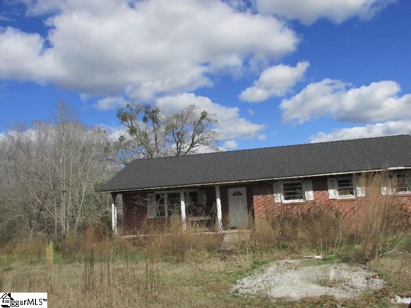 7831 Neely Ferry Road Laurens, SC 29360