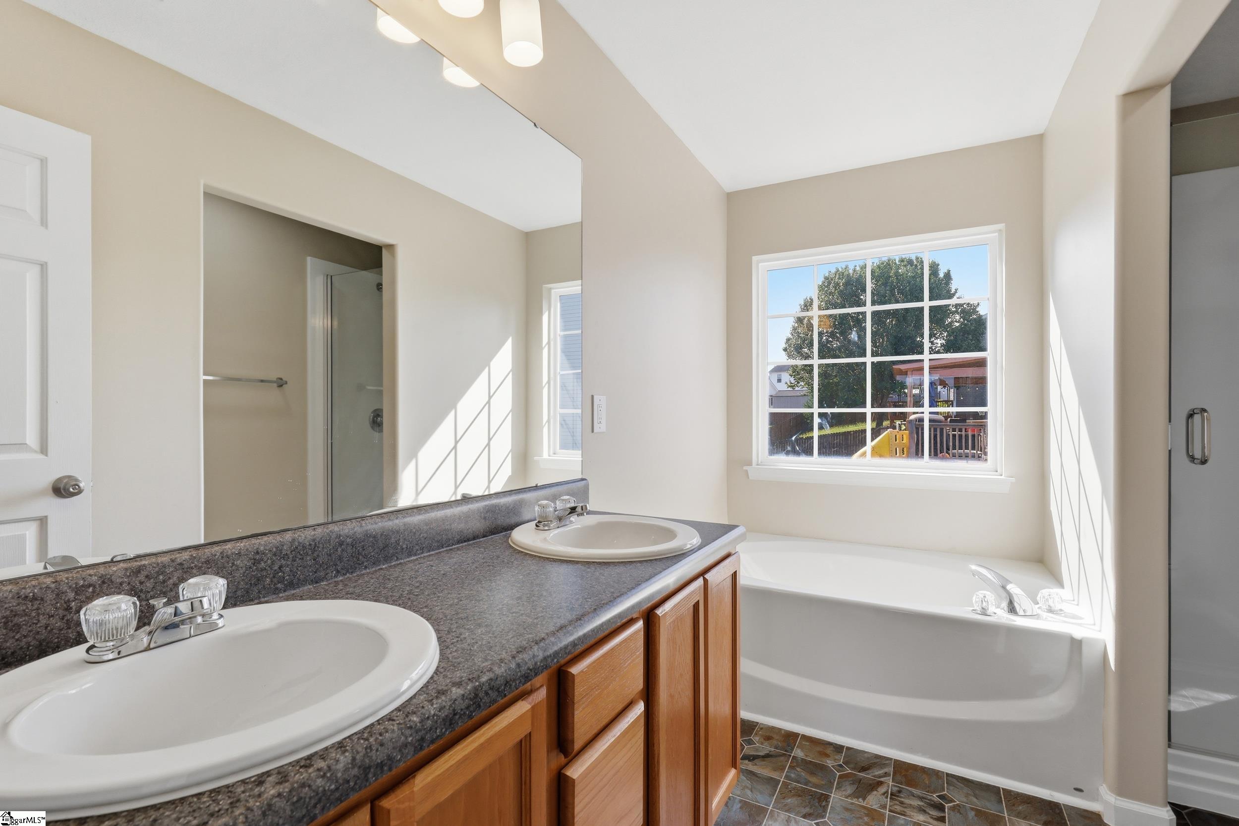 2 Gentian Court Taylors, SC 29687