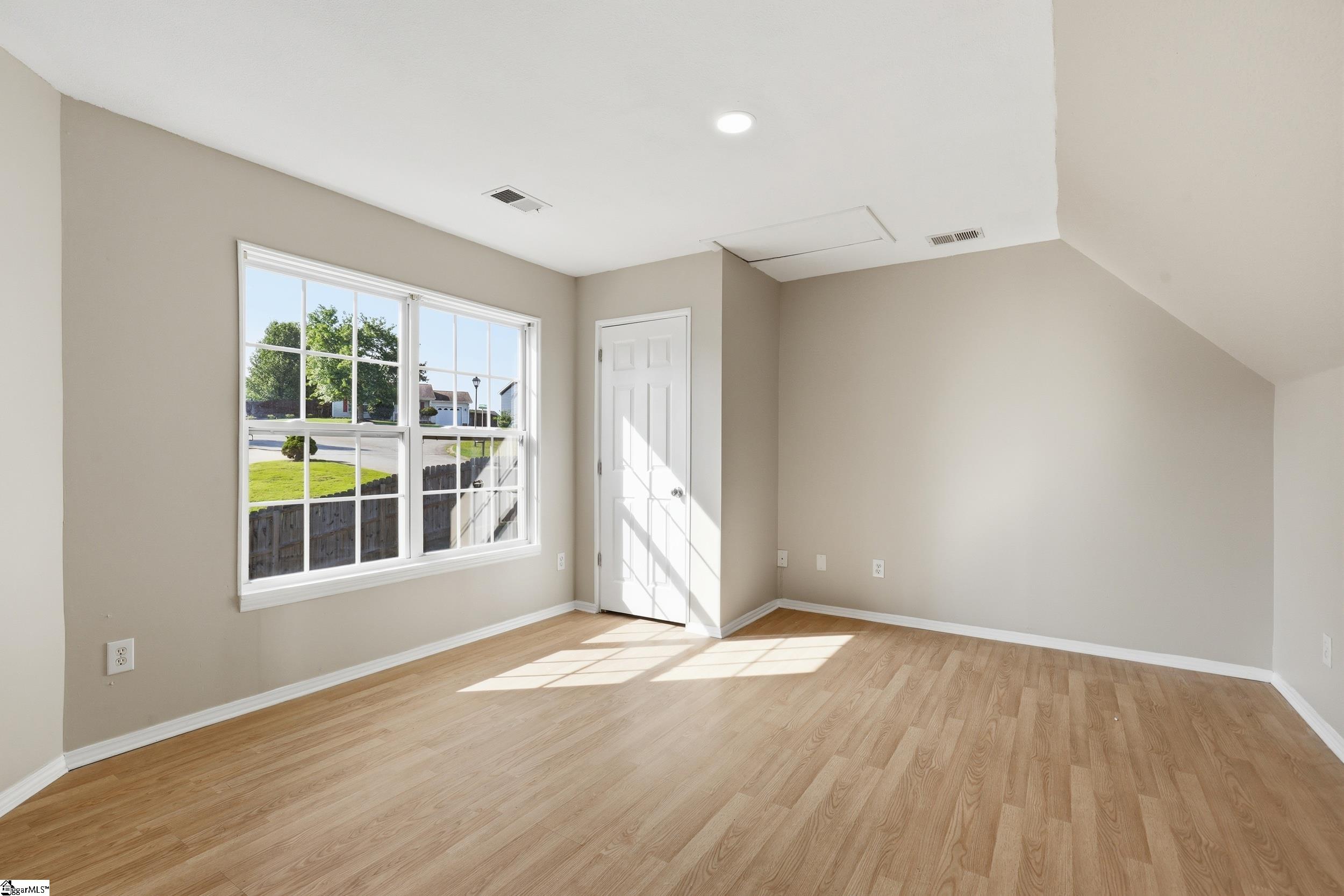 2 Gentian Court Taylors, SC 29687