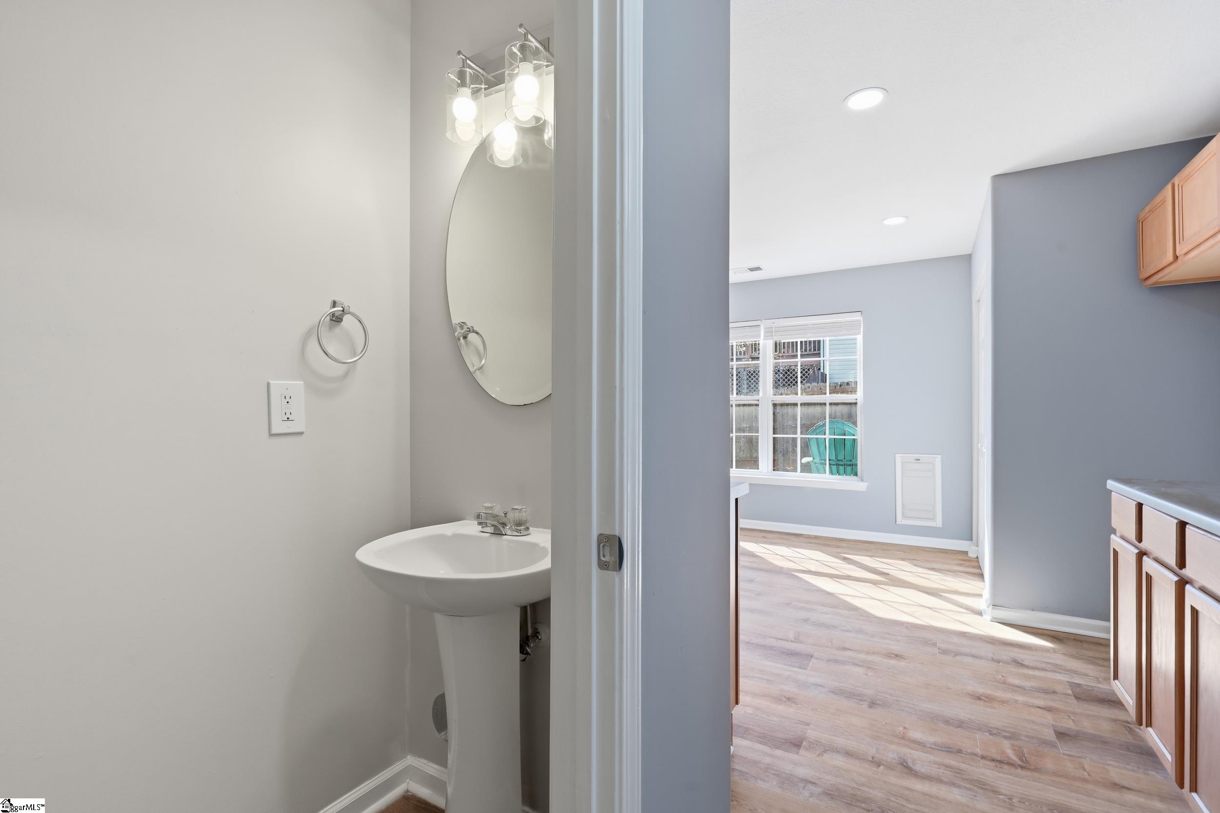 2 Gentian Court Taylors, SC 29687
