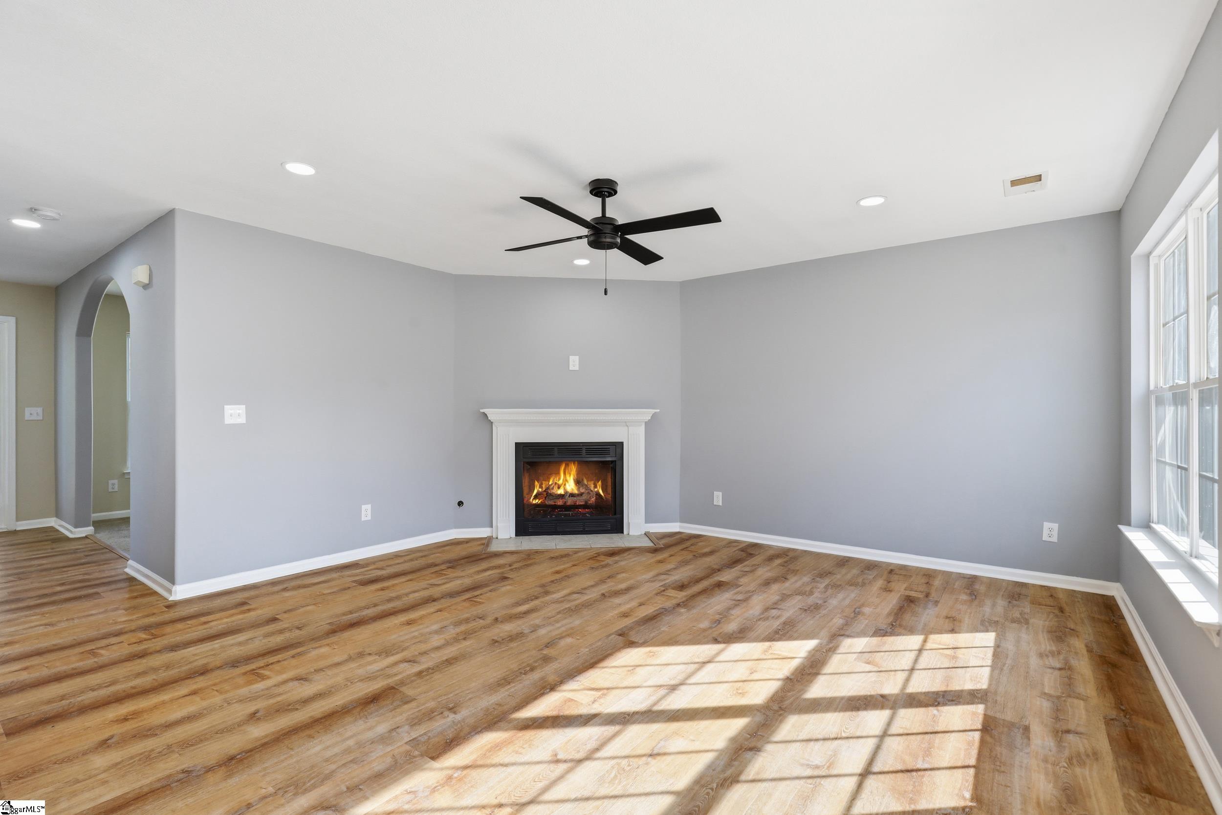 2 Gentian Court Taylors, SC 29687