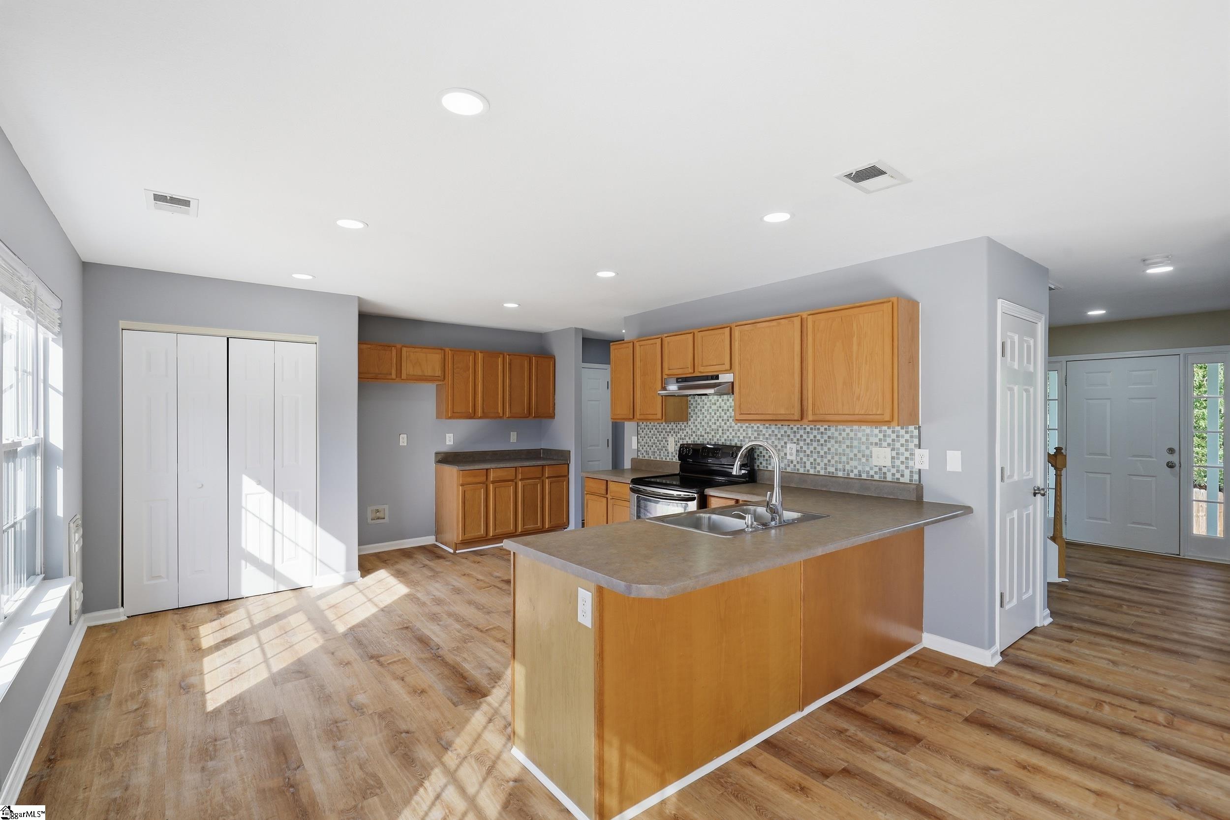 2 Gentian Court Taylors, SC 29687